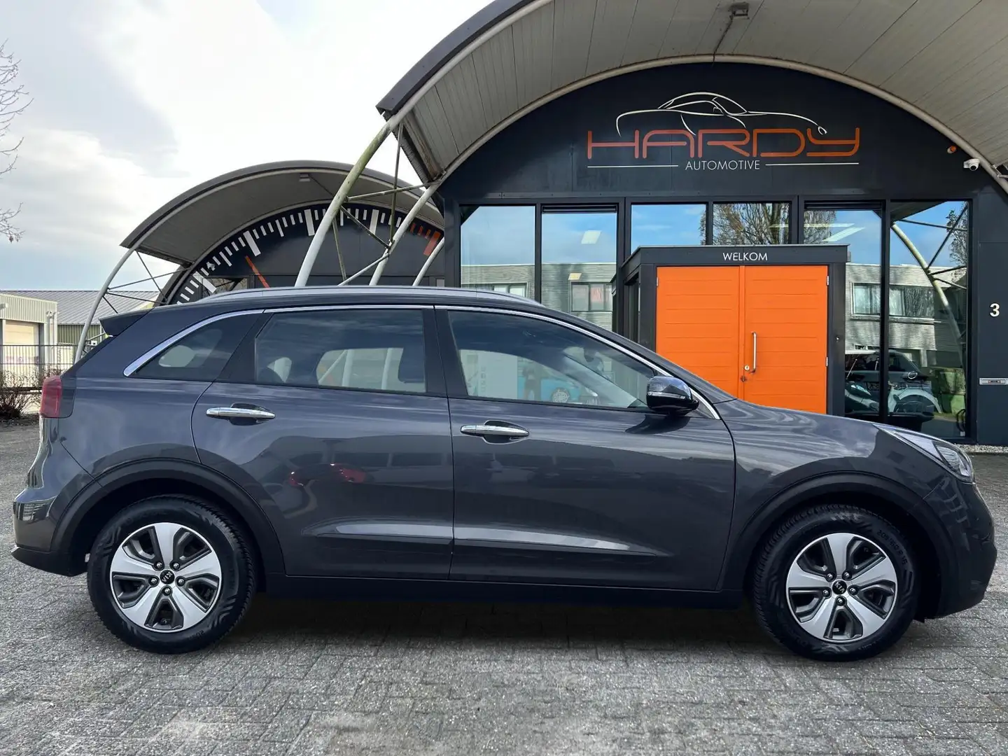 Kia Niro 1.6 GDi Hybrid DynamicLine 100% Dealer Onderhouden Gris - 2