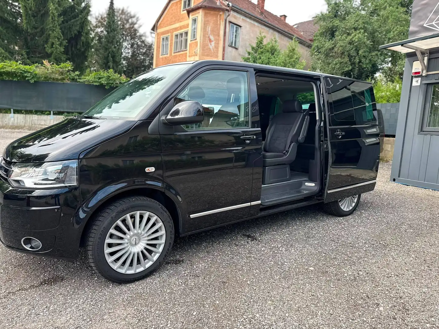 Volkswagen T5 Multivan Multivan 4Motion Highline Schwarz - 2
