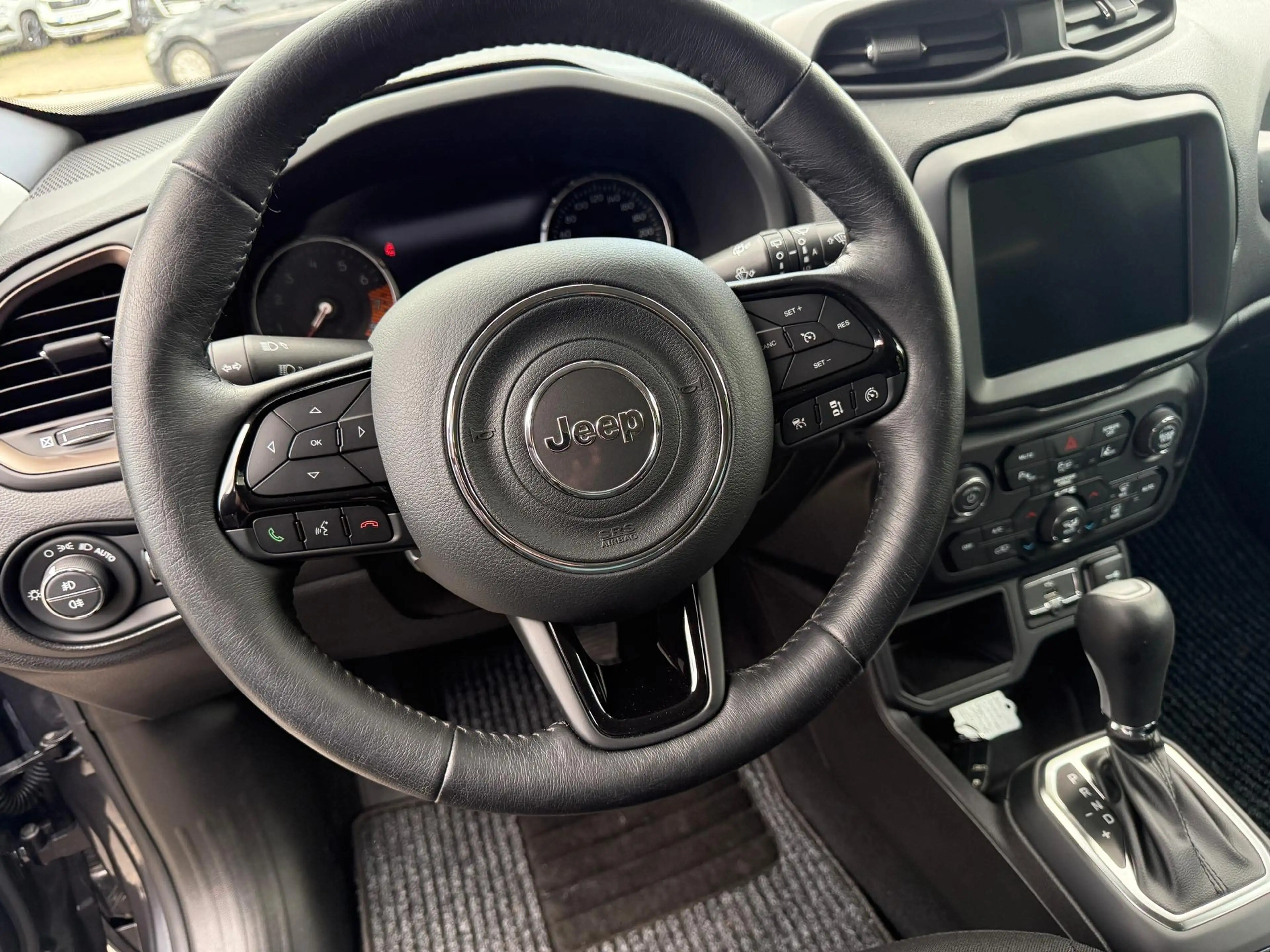 Jeep Renegade 1.5 Mild Hybrid "Longitude" Autom.-Navi-PDC-Rca... — photo 9
