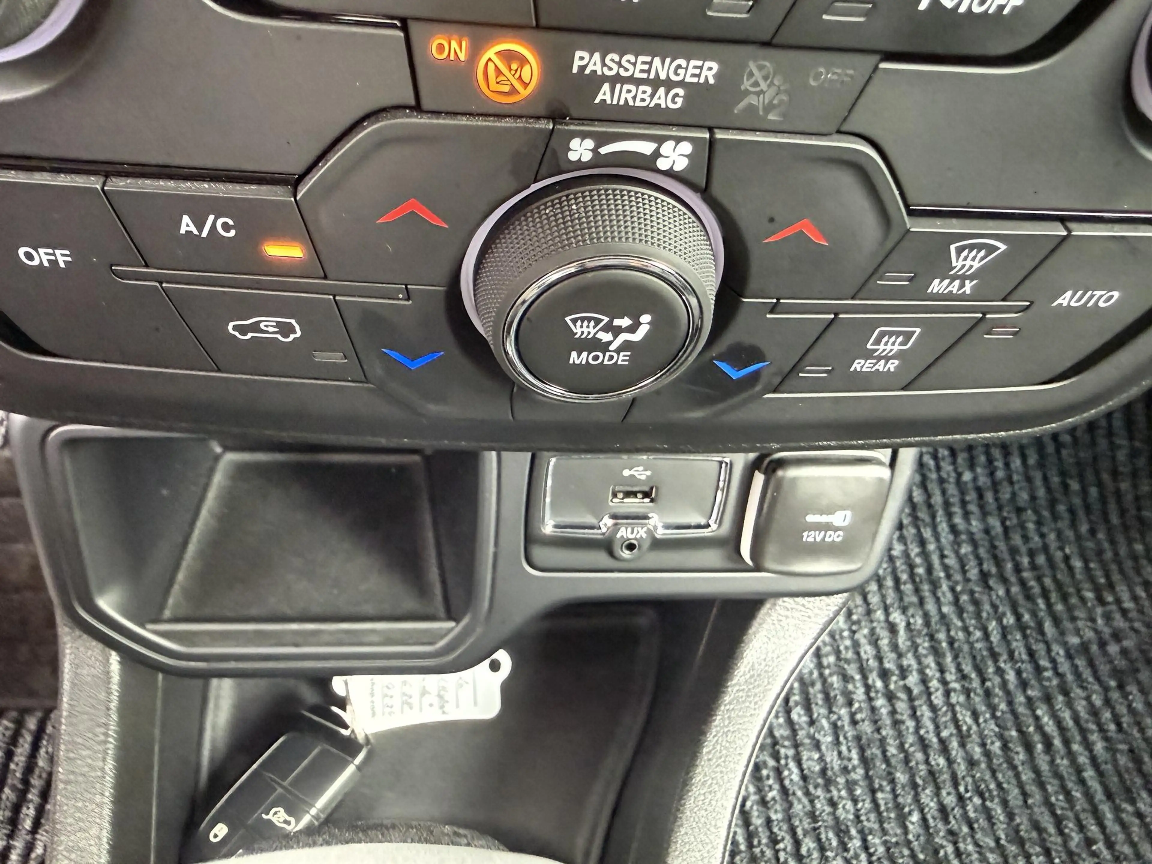 Jeep Renegade 1.5 Mild Hybrid "Longitude" Autom.-Navi-PDC-Rca... — photo 12