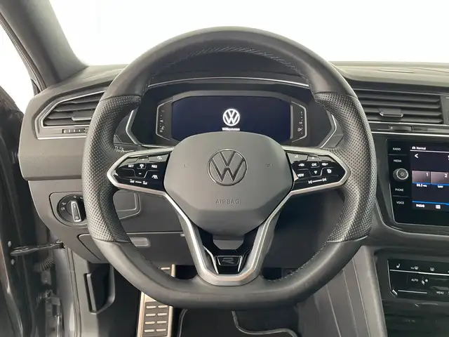 Volkswagen Tiguan Allspace view 12