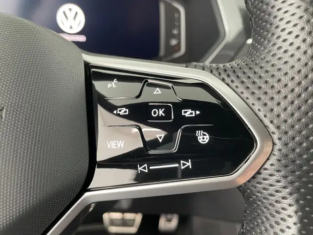 Volkswagen Tiguan Allspace view 14