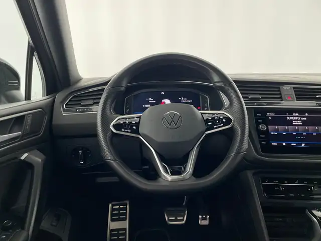 Volkswagen Tiguan Allspace view 11