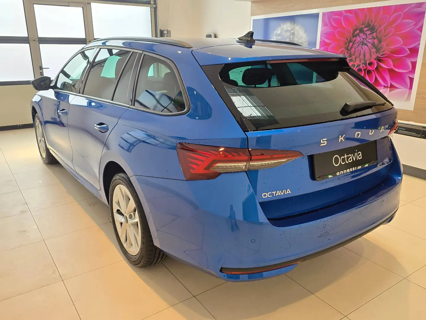 Skoda Octavia 1.5 TSI mHEV 85 kW Selection Blau - 2