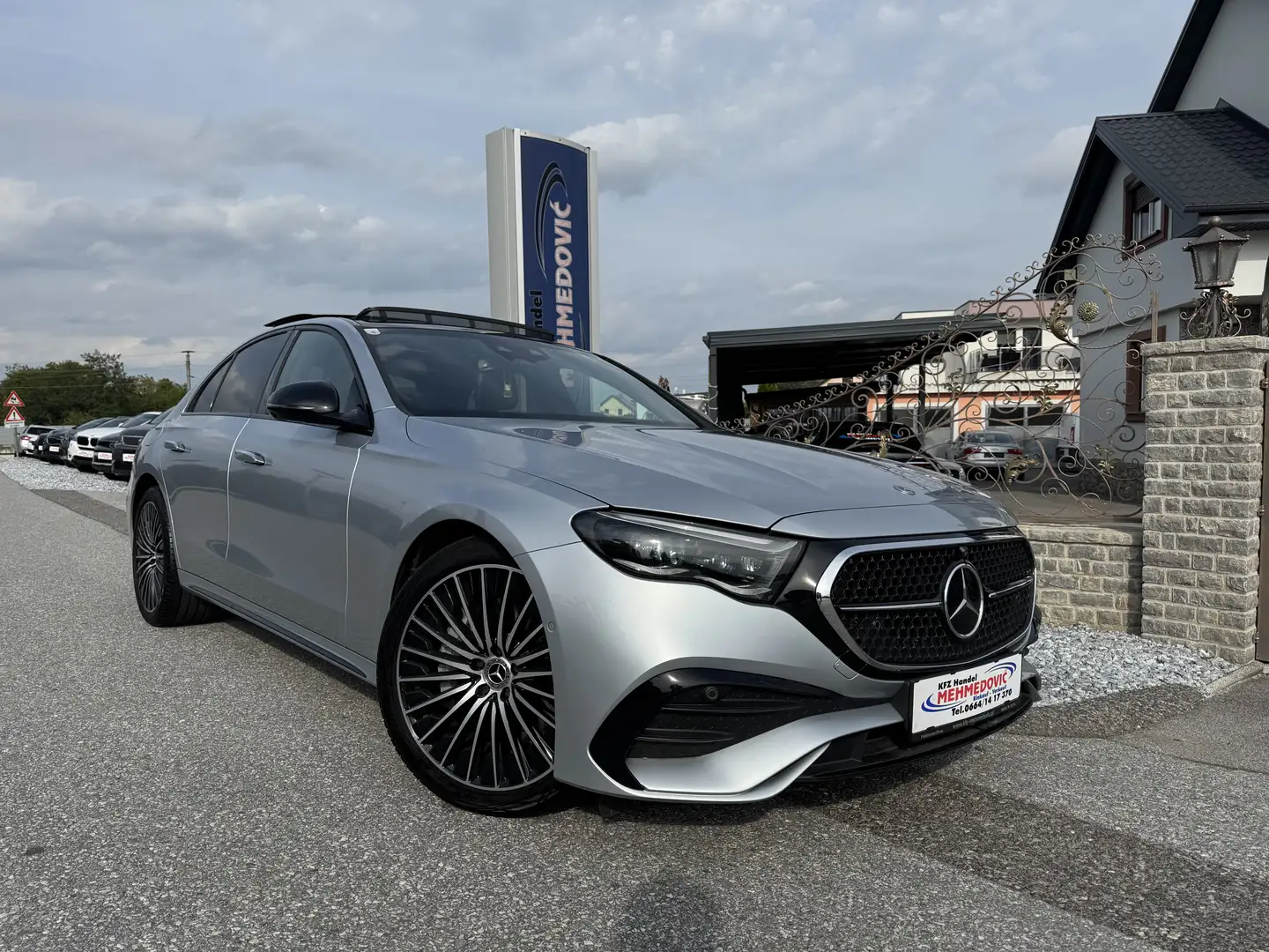Mercedes-Benz E 220 220d MHEV 4Matic Aut. - 2