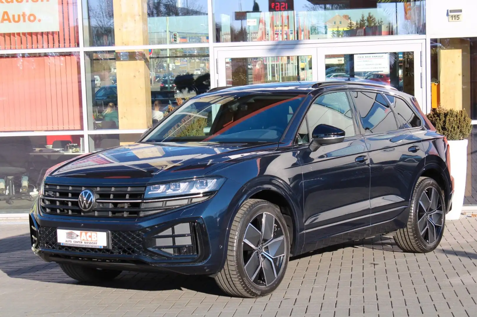 Volkswagen Touareg TDI R-Line Mod.2024 Stdhzg 21" Pano AHK Bleu - 2