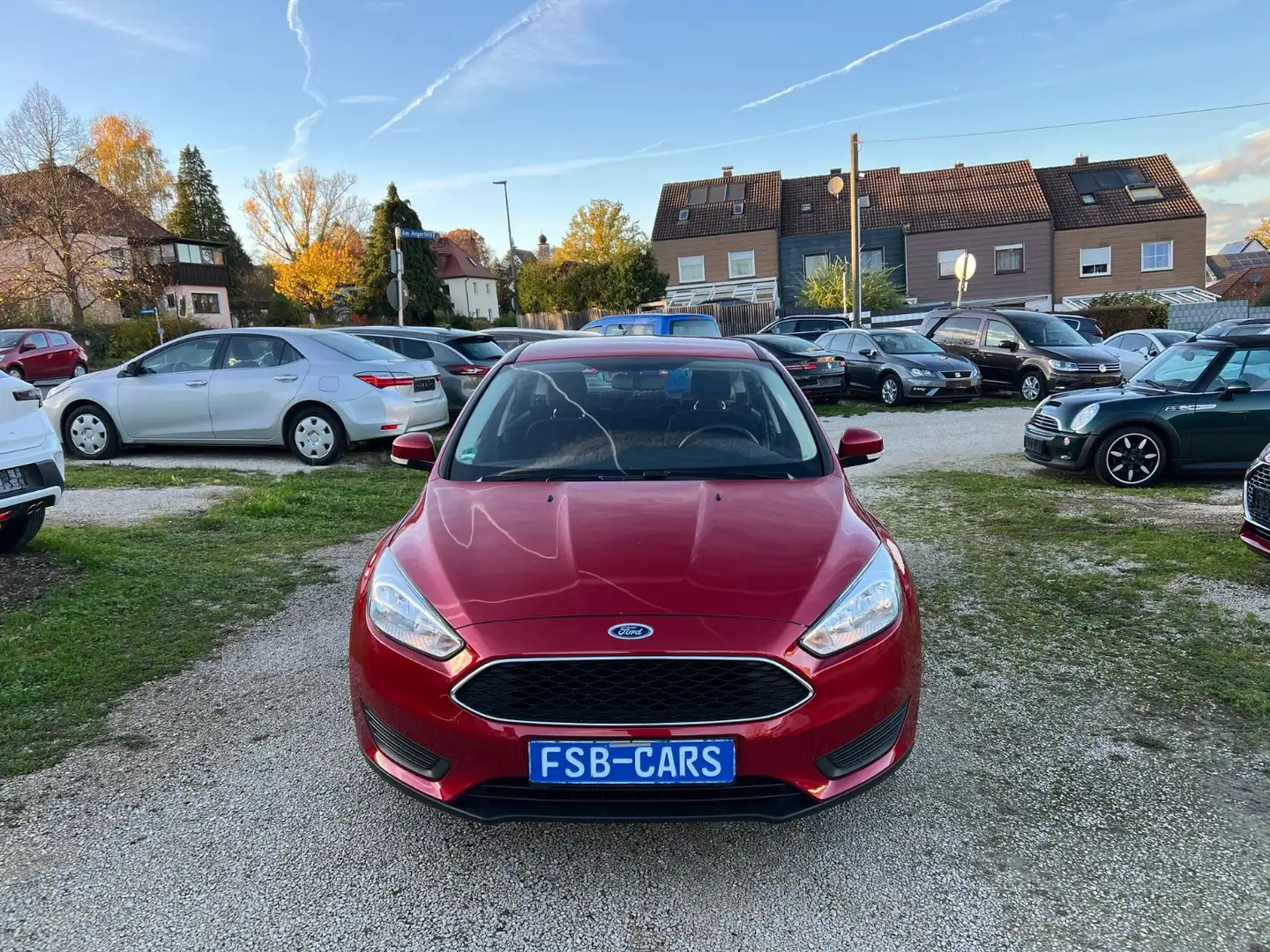 Ford Focus Lim. Trend 1- Hand nur 24.000Tkm Rouge - 2