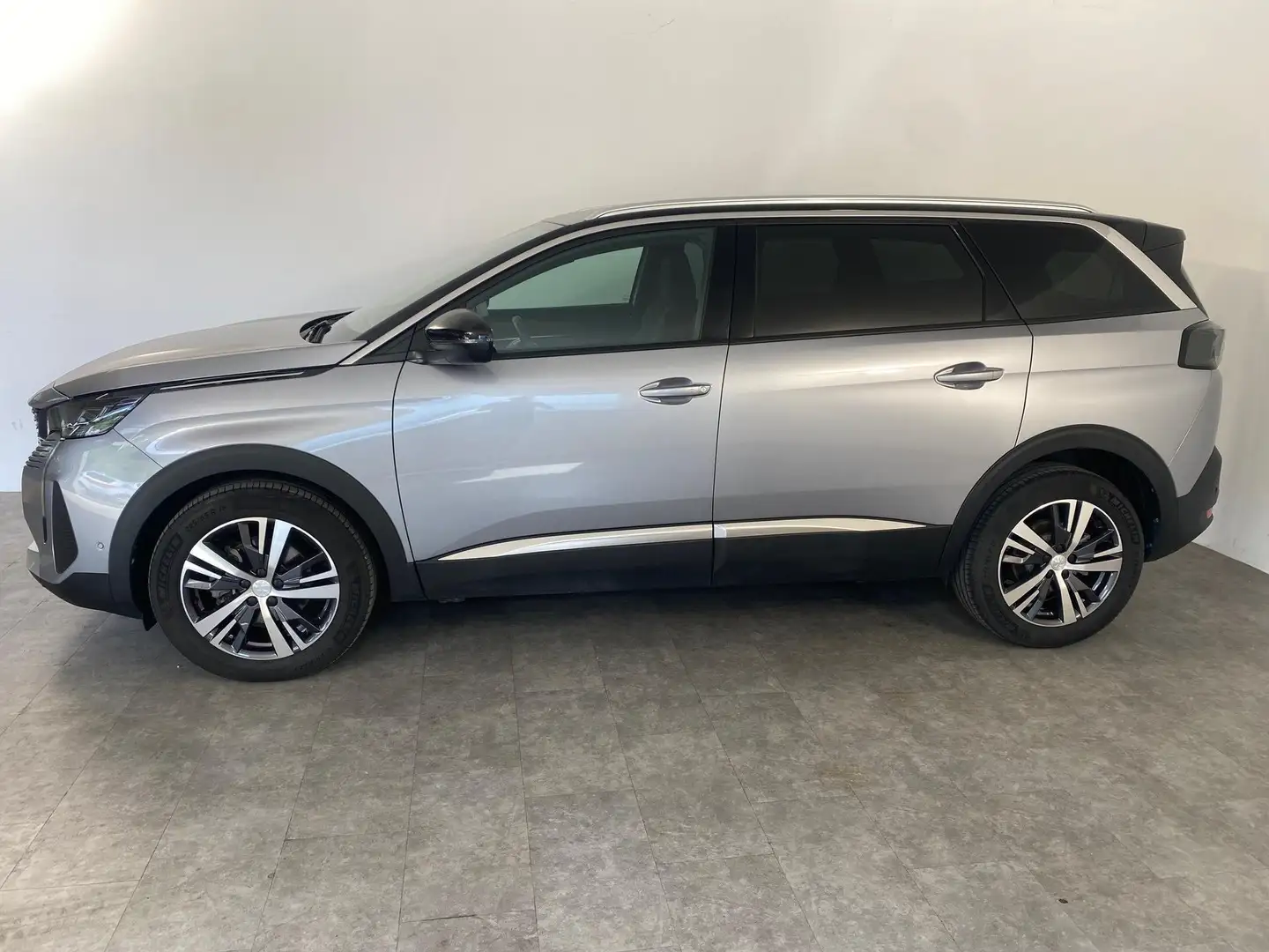 Peugeot 5008 1.2 PureTech 130 Allure Pack 7 SITZE*LED*NAVI 9... Grau - 2