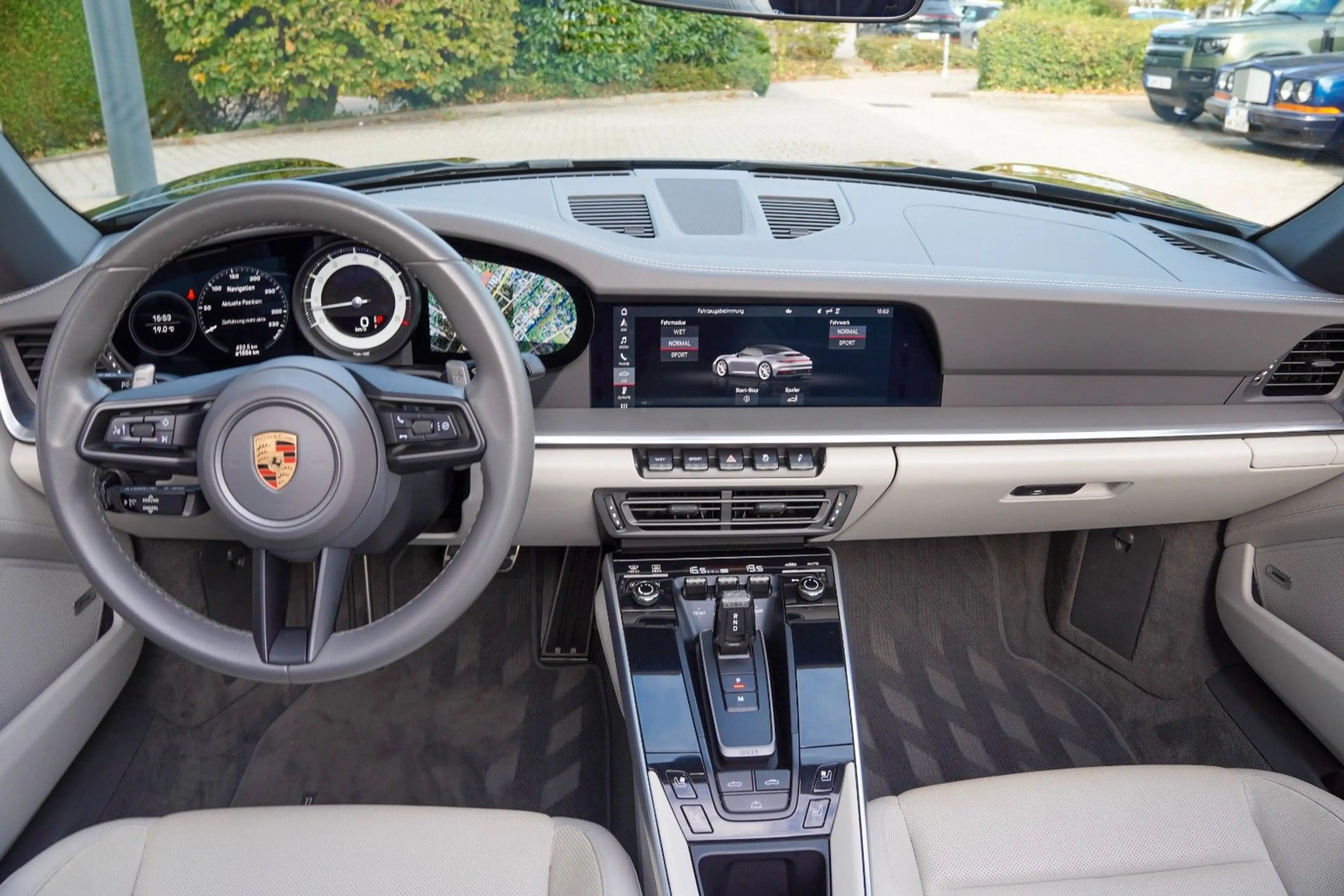 Porsche 992 911 Carrera 4S Cabrio / PASM / PTV PLUS / BOSE — photo 28