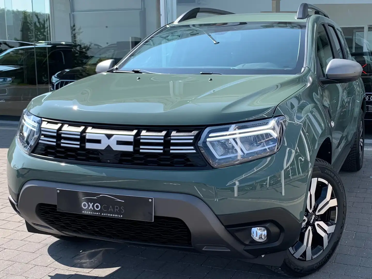 Dacia Duster 4x4 1.5 DCI 4WD / Journey /Camera 360/FULL OPTIONS Grün - 1
