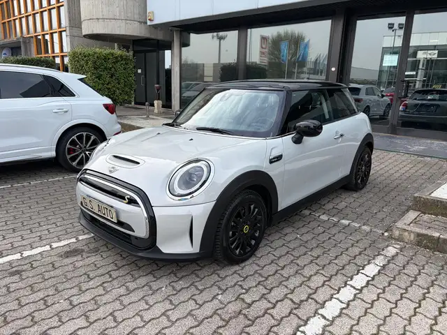 MINI Cooper SE Full Electric 3p Camden auto 32,6 kWh - DANNEGGIATA