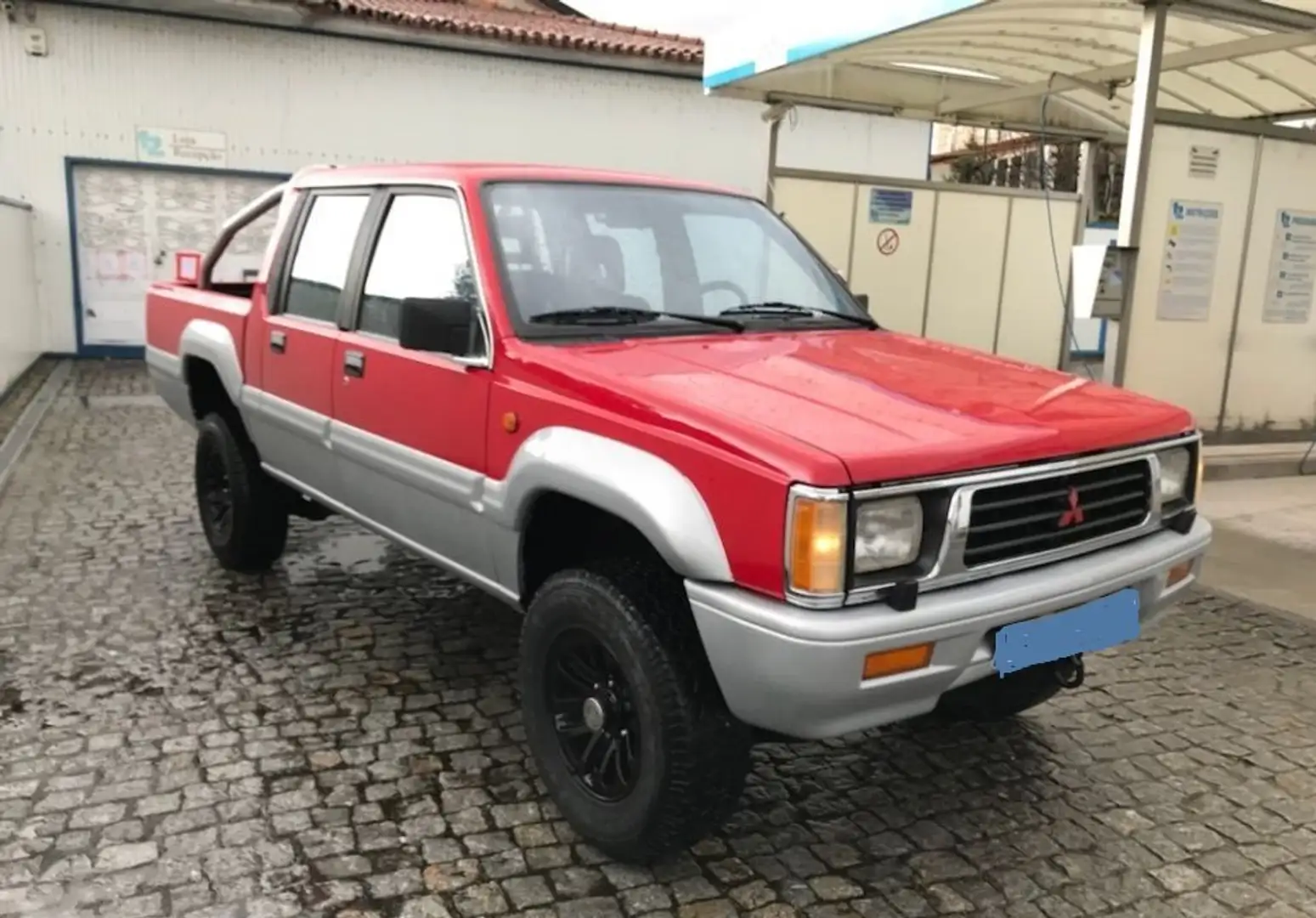 Mitsubishi L200 2.5 Turbo GL 4WD Rood - 1