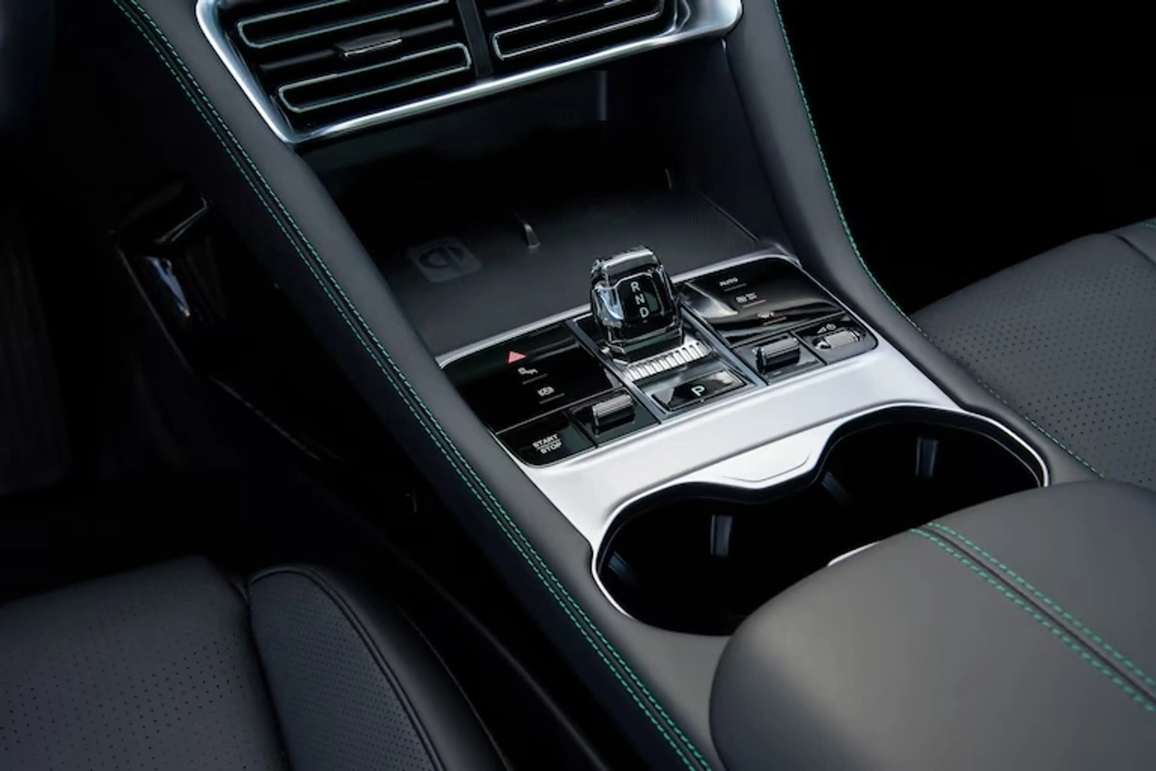 BYD Seal U Neuf - BOOST 212HP e-CVT pHEV/ 1080 km — photo 8