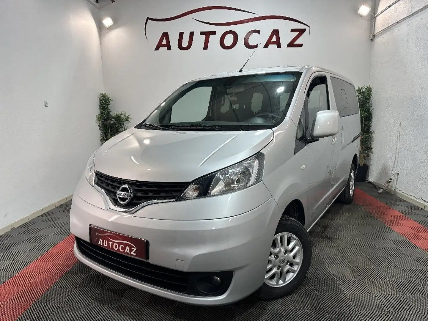 Nissan NV200 COMBI 1.5 dCi 110 BVM6 Pro Pack Business +CAMERA *PREMIERE MAIN Gris - 1