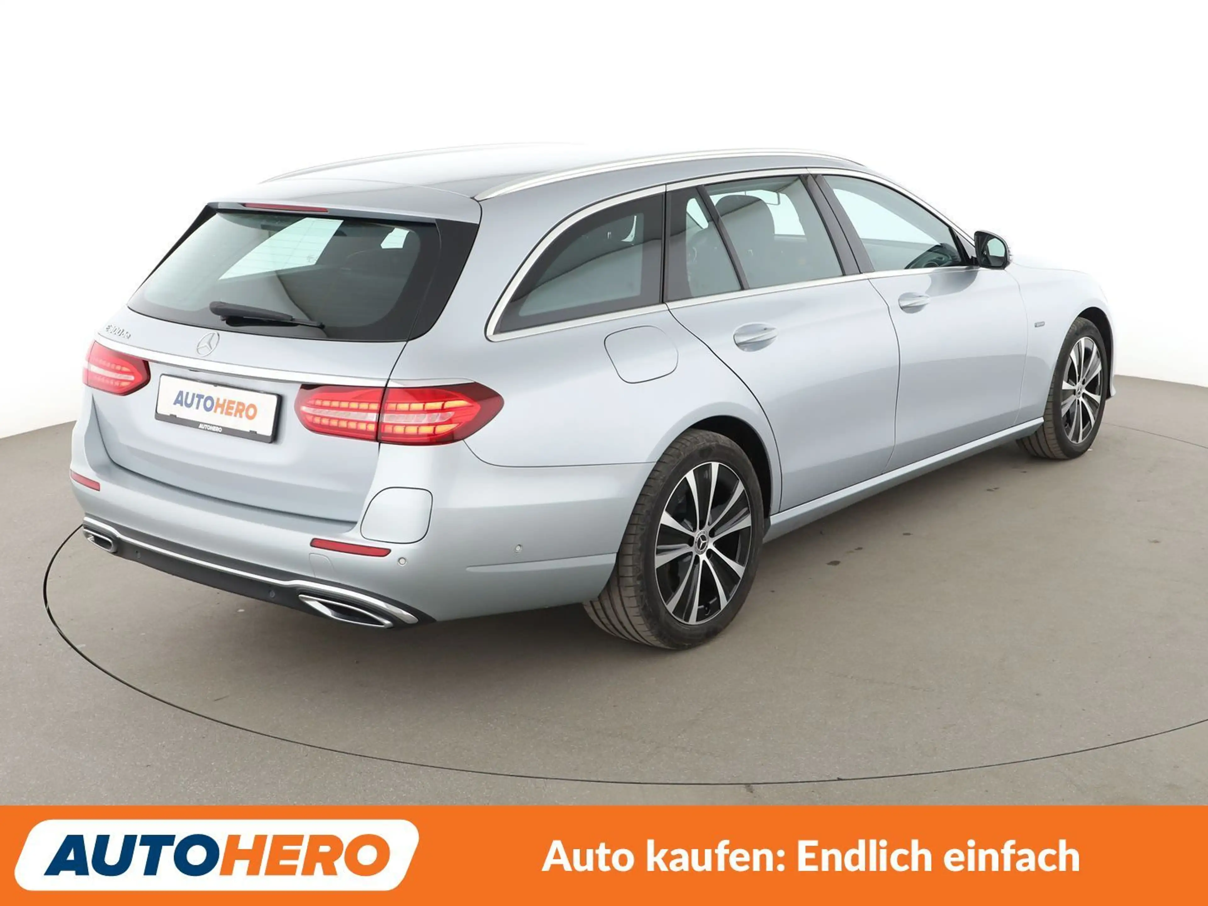Mercedes-Benz E 300 E 300 de T Avantgarde Aut.*NAVI*TEMPO*LED*PDC*SHZ* — photo 6