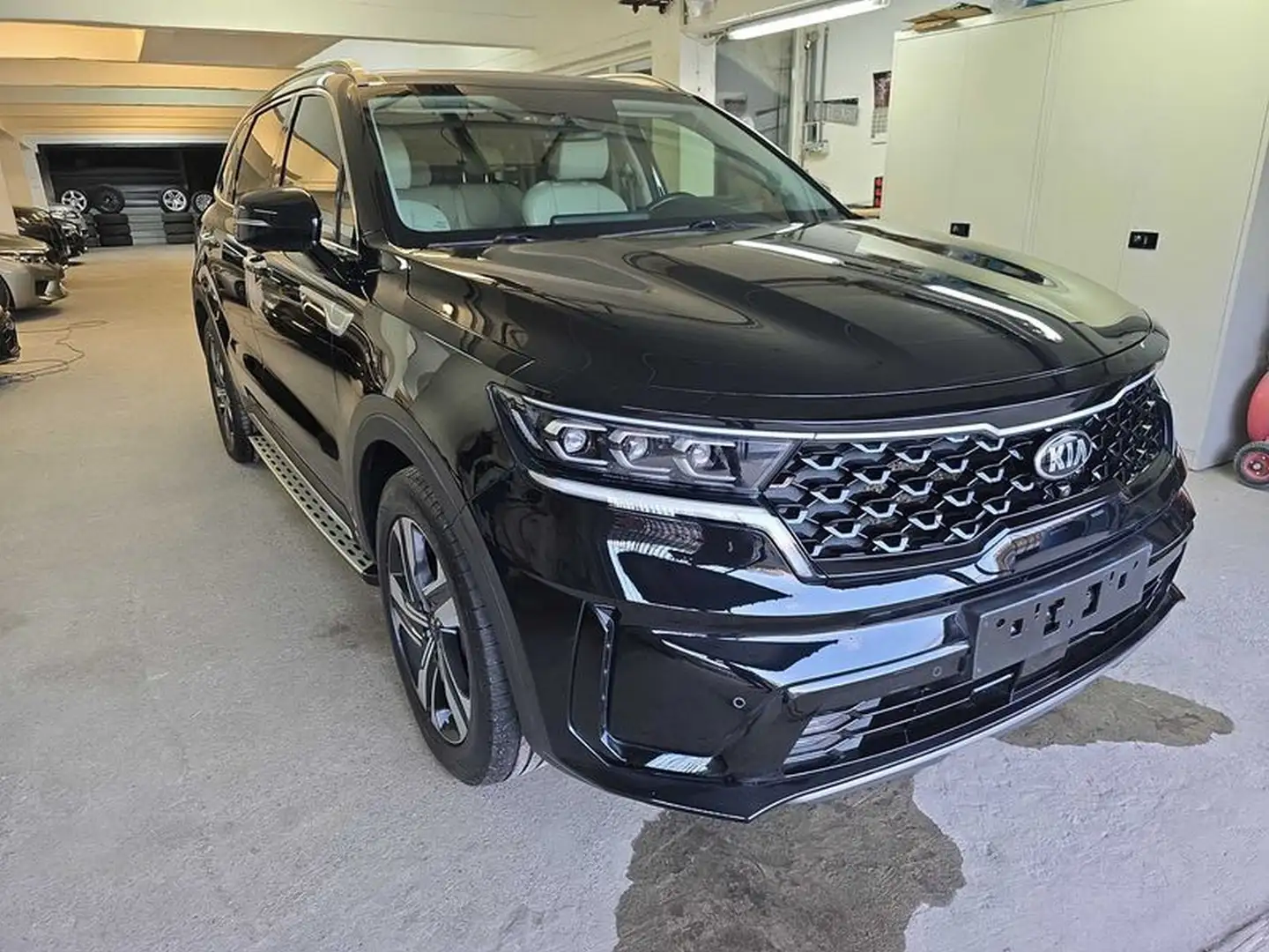 Kia Sorento 1.6 TGDI Hybrid Evolution 4WD - Noir - 1