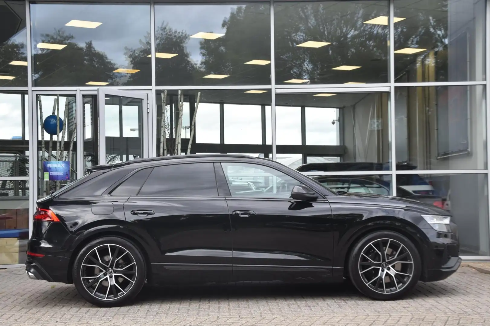 Audi SQ8 4.0 TFSI Q8 Quattro Audi Exclusive. Carbon Btw 1st Noir - 2