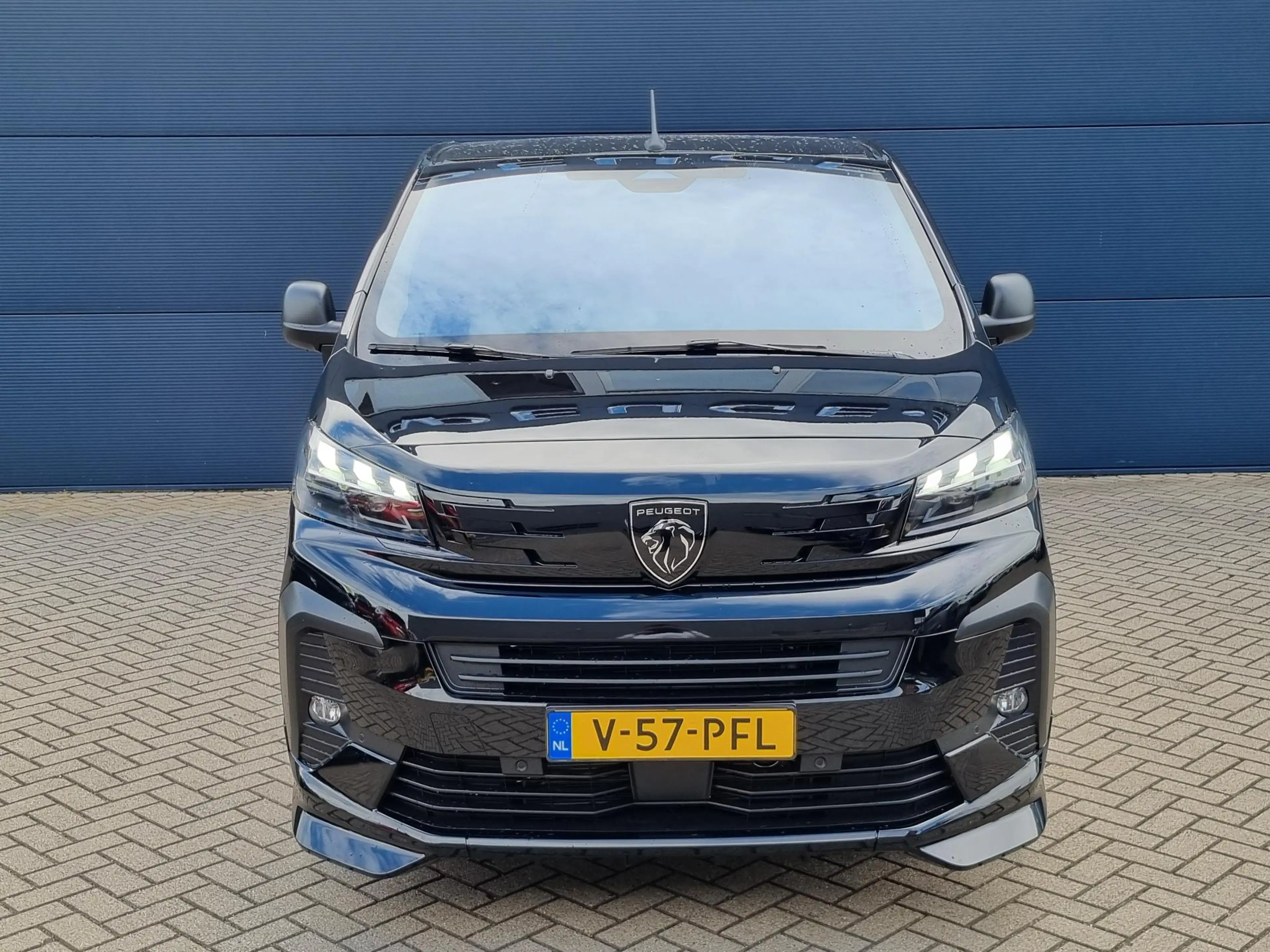 Peugeot e-Expert EV L3 75 kWh STX | Lederen Bekleding | Stoel-/Stuu — photo 9