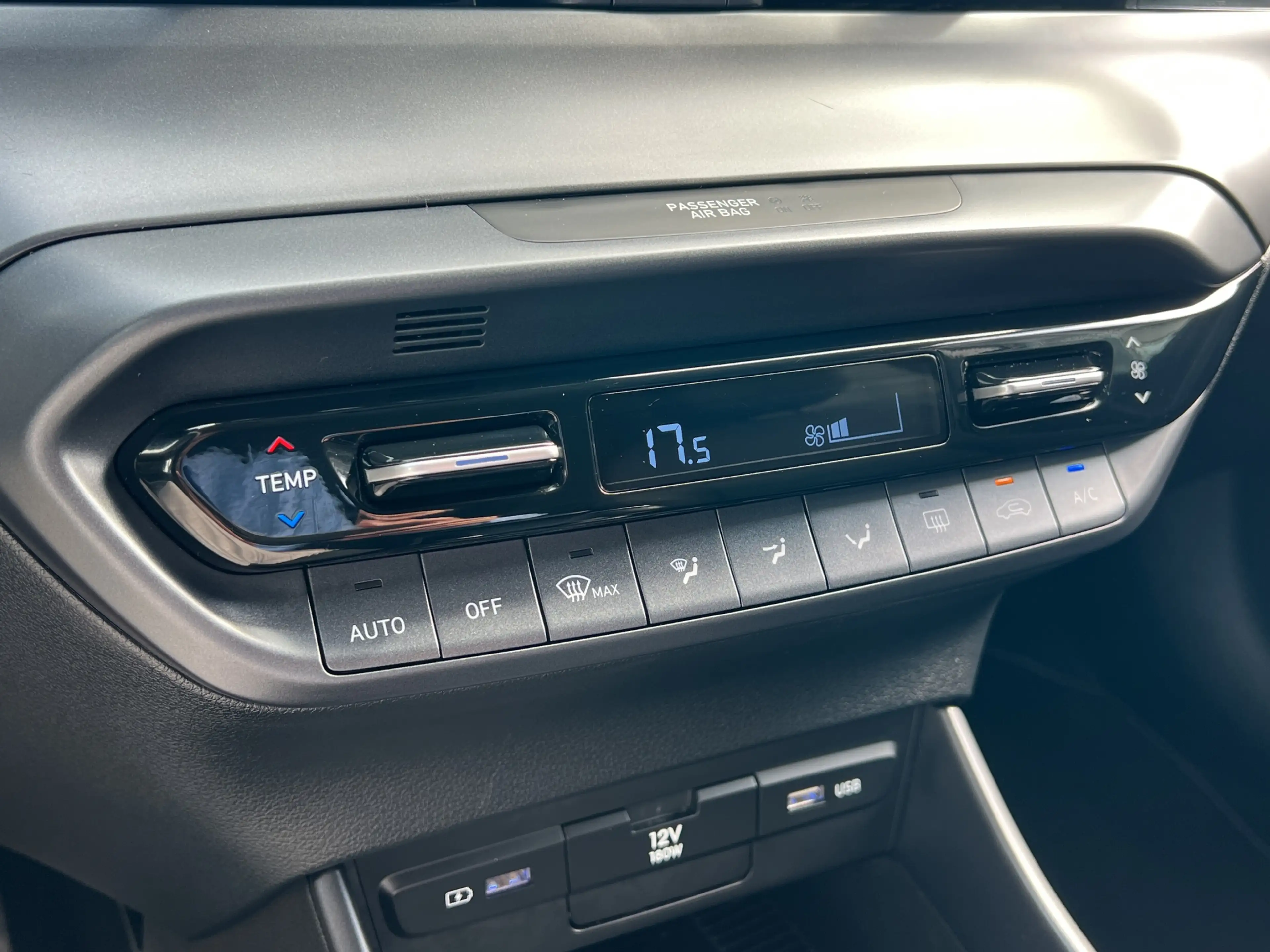 Hyundai BAYON 1.0 T-GDI 100pk Premium | Camera | Carplay | Premi — photo 26