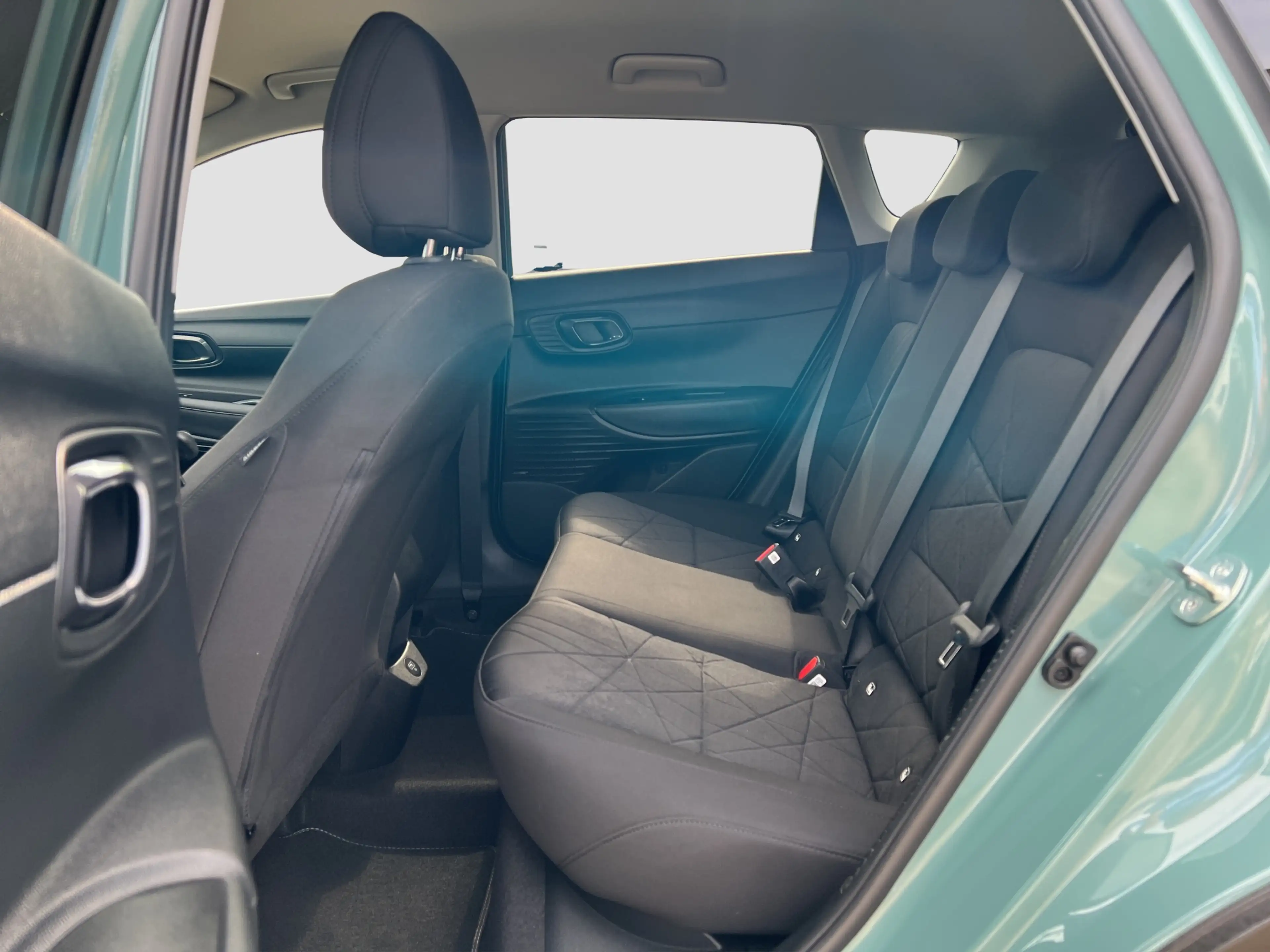 Hyundai BAYON 1.0 T-GDI 100pk Premium | Camera | Carplay | Premi — photo 12