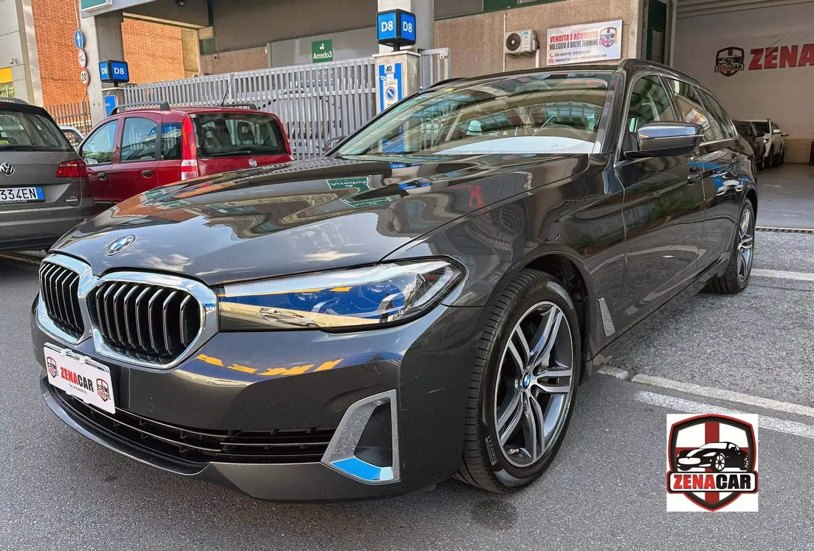 BMW 530 Serie 5 530d Touring mhev 48V xdrive Luxury Grigio - 1