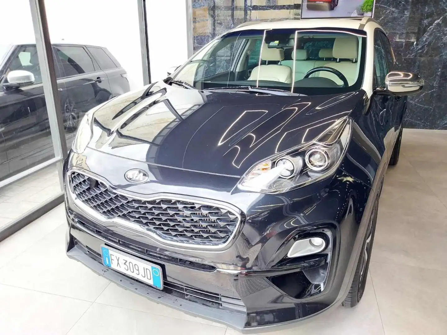 Kia Sportage 1.6 CRDI 136 CV DCT7 AWD Mild Hybrid GT Line Noir - 2