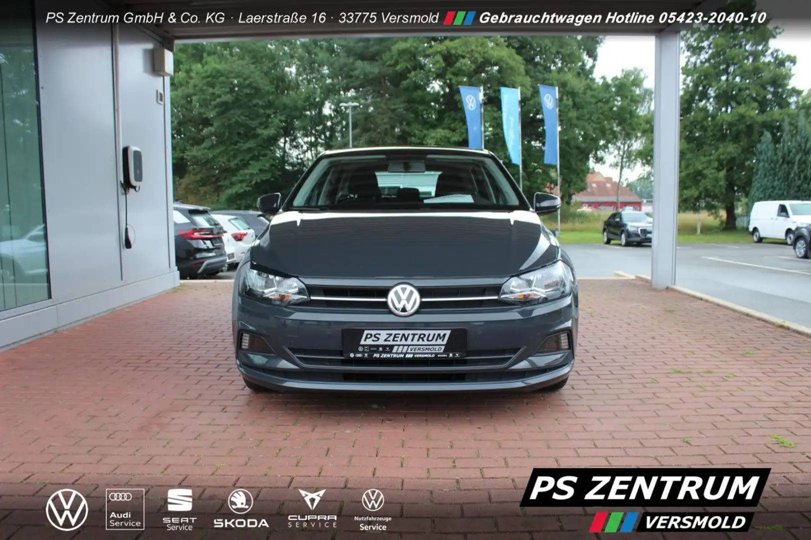 Volkswagen Polo 1.0 Comfortline NAVI PANO EPH Klima Gris - 2