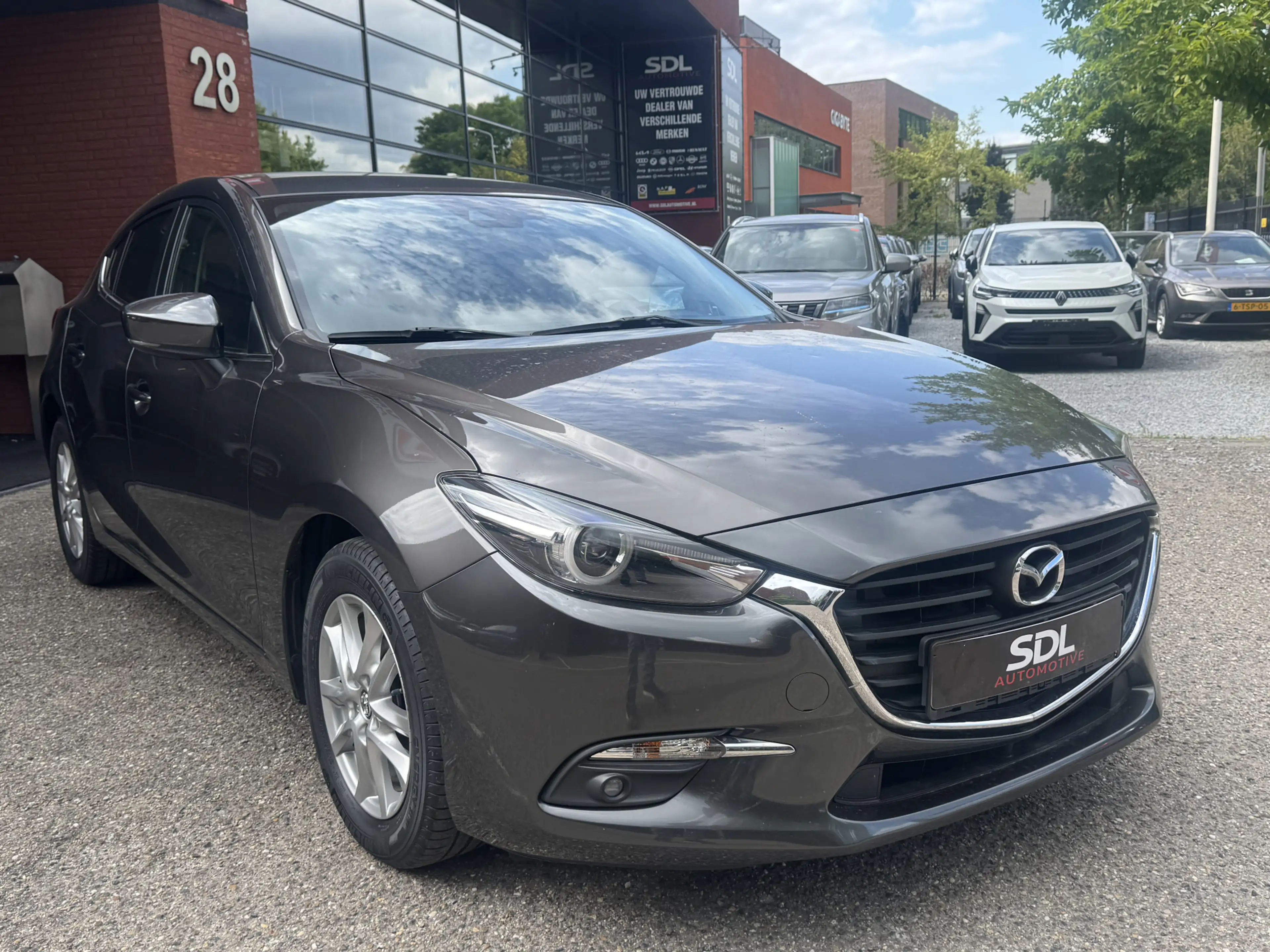 Mazda 3 2.0 SkyActiv-G 120 GT-M // NAVI // CAMERA // HEAD — photo 3
