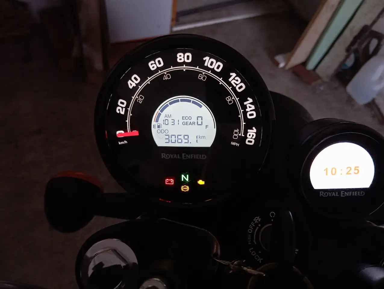 Royal Enfield HNTR350