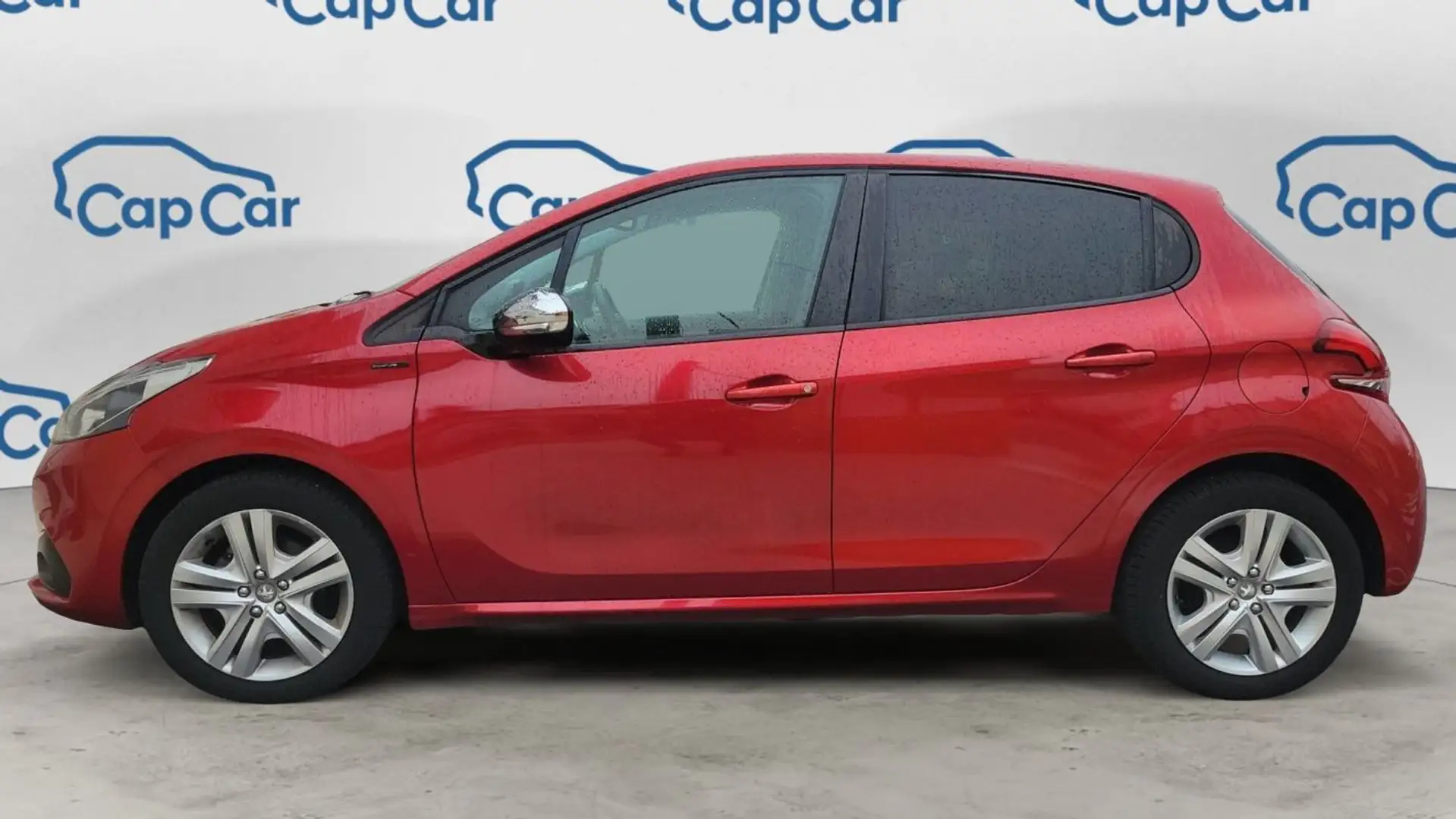 Peugeot 208 1.2 PureTech 82 Signature Rouge - 2