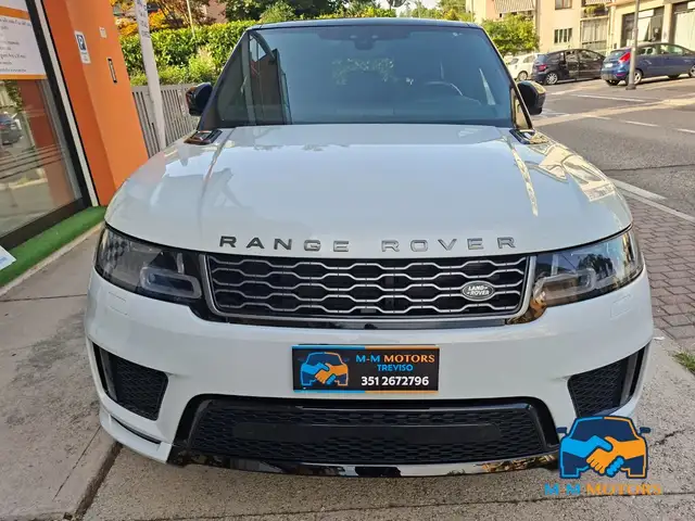 Land Rover Range Rover Sport view 2