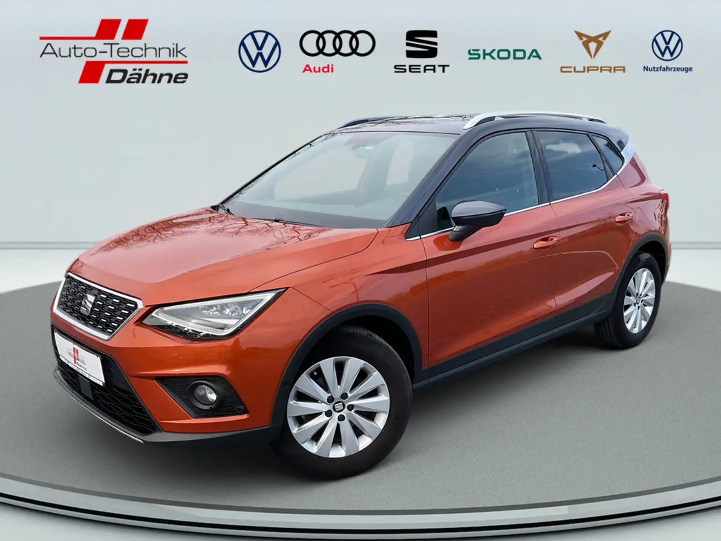SEAT Arona 1.0 TSI Xcellence NAVI W-LAN ACC LED Naranja - 1