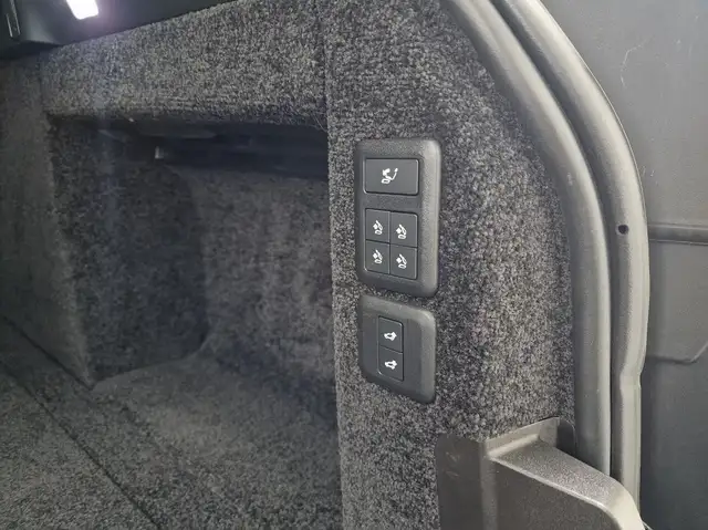Land Rover Range Rover view 30