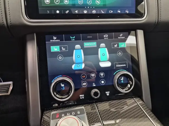 Land Rover Range Rover view 16