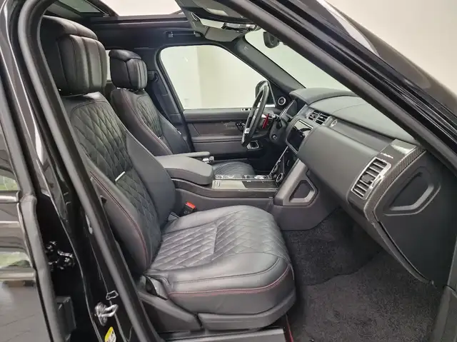 Land Rover Range Rover view 3