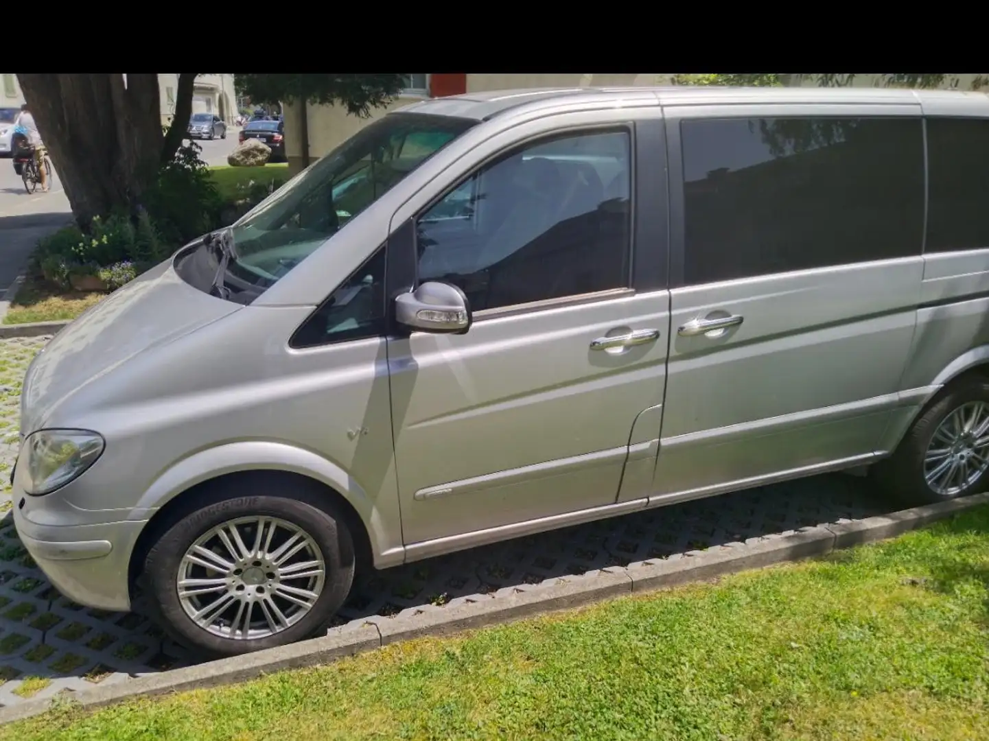Mercedes-Benz Viano Viano Trend lang 2,2 CDI Aut. Trend Argent - 1