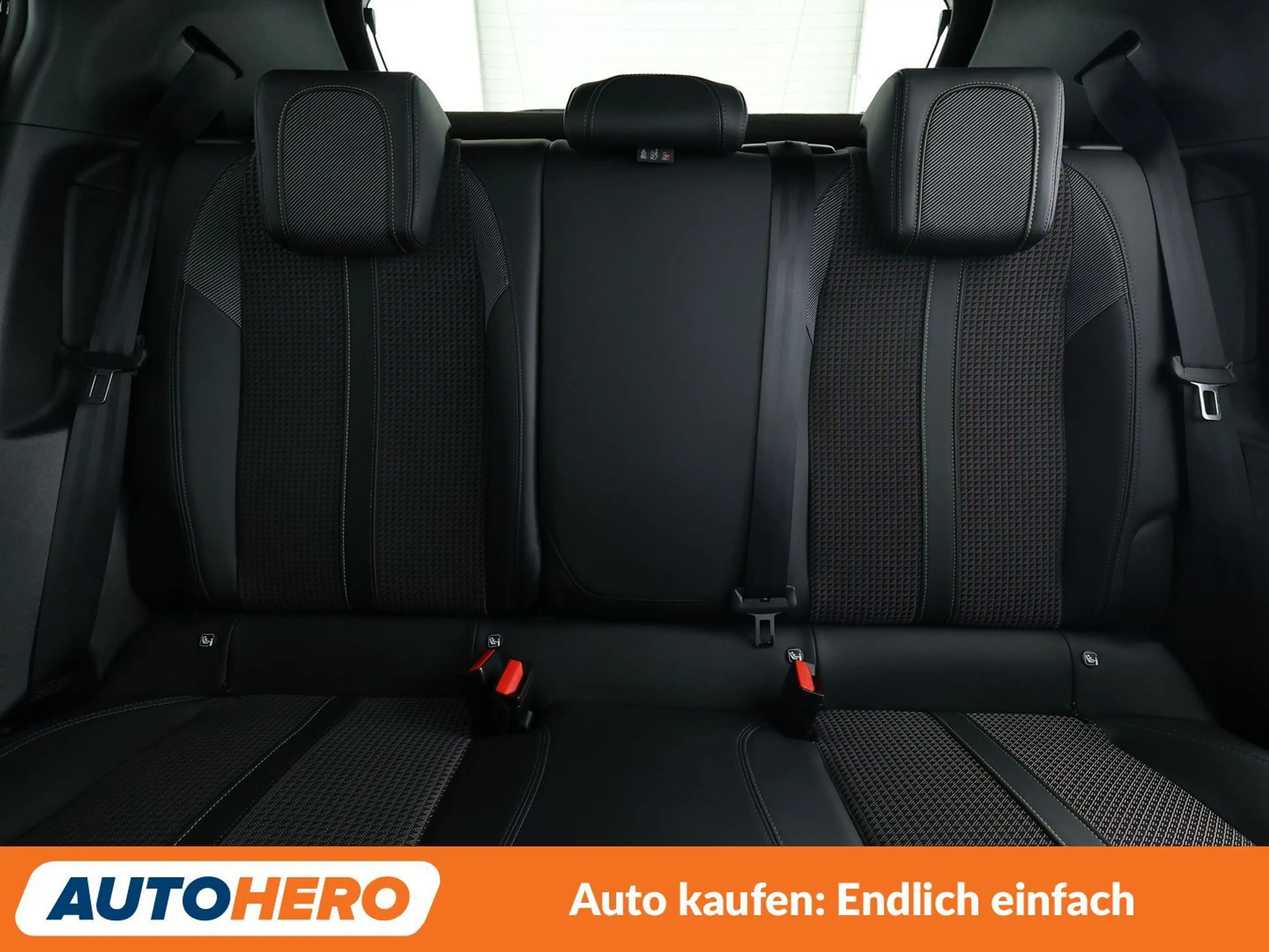 Peugeot e-2008 electric drive 100 kW e GT — photo 15