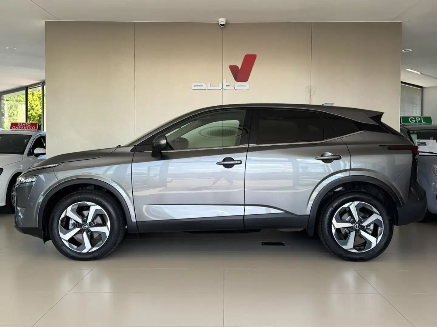 Nissan Qashqai 1.3 MHEV 158 CV Xtronic N-Connecta +TELE 360 Gris - 2