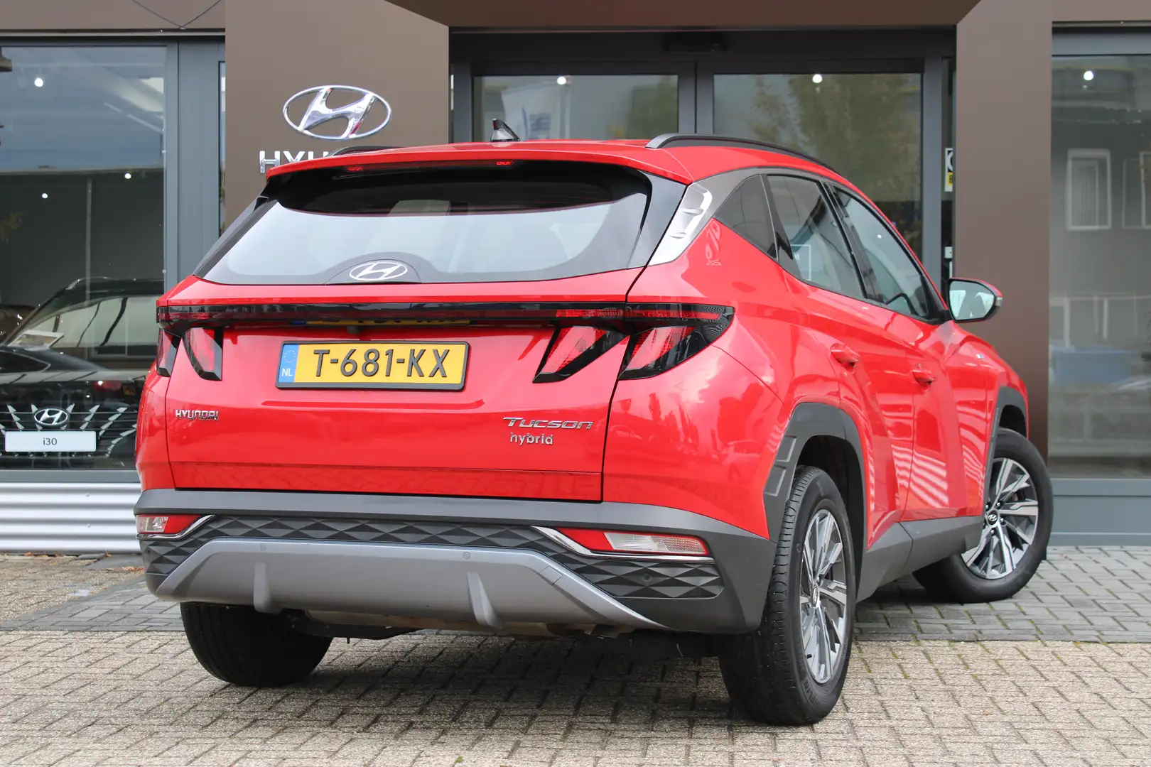Hyundai TUCSON 1.6 T-GDI MHEV i-Motion | Trekhaak | Achteruitrijc Rood - 2