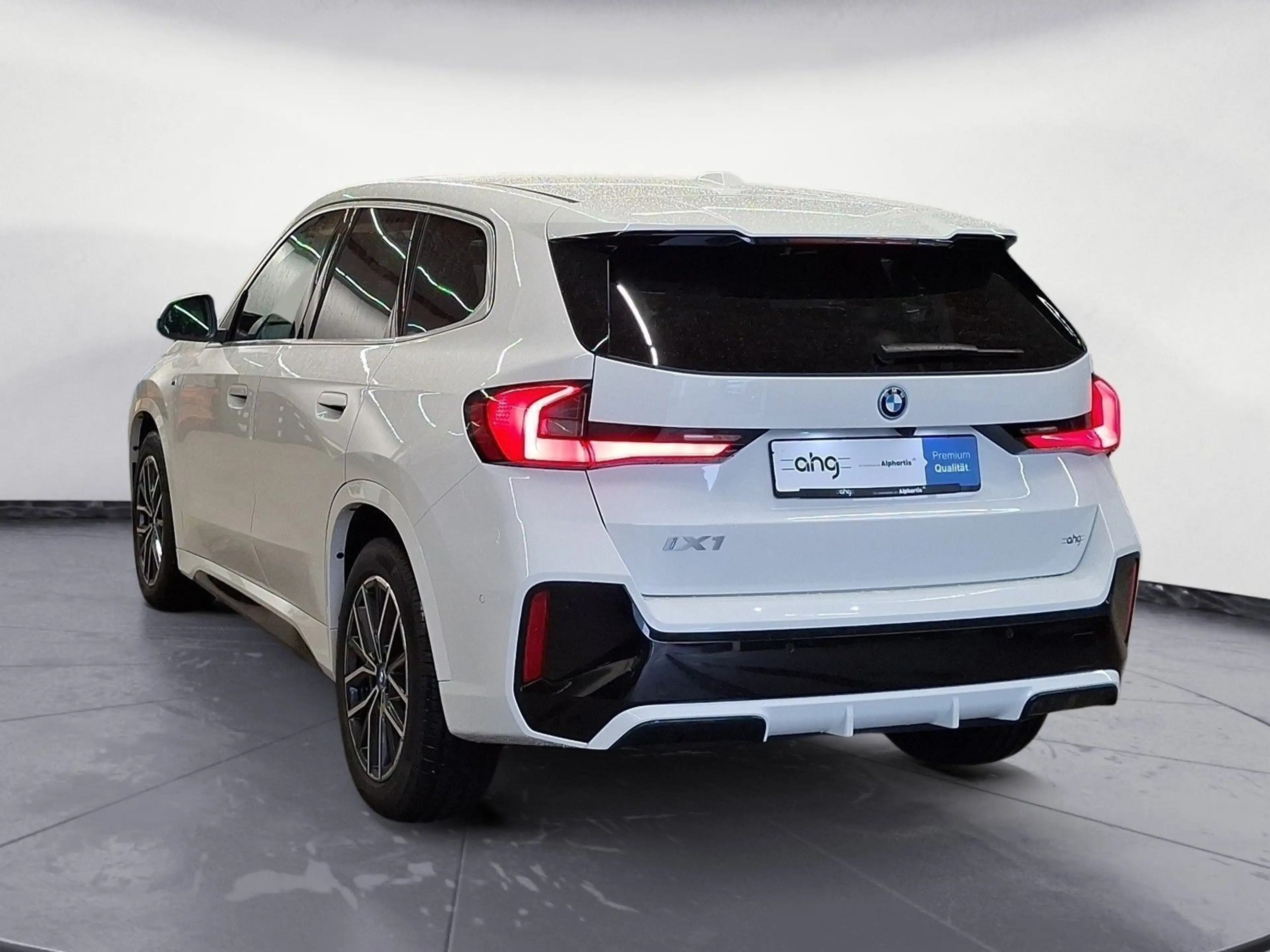 BMW iX1 xDrive30 M Sportpaket Head-Up Komfortzugang — photo 5