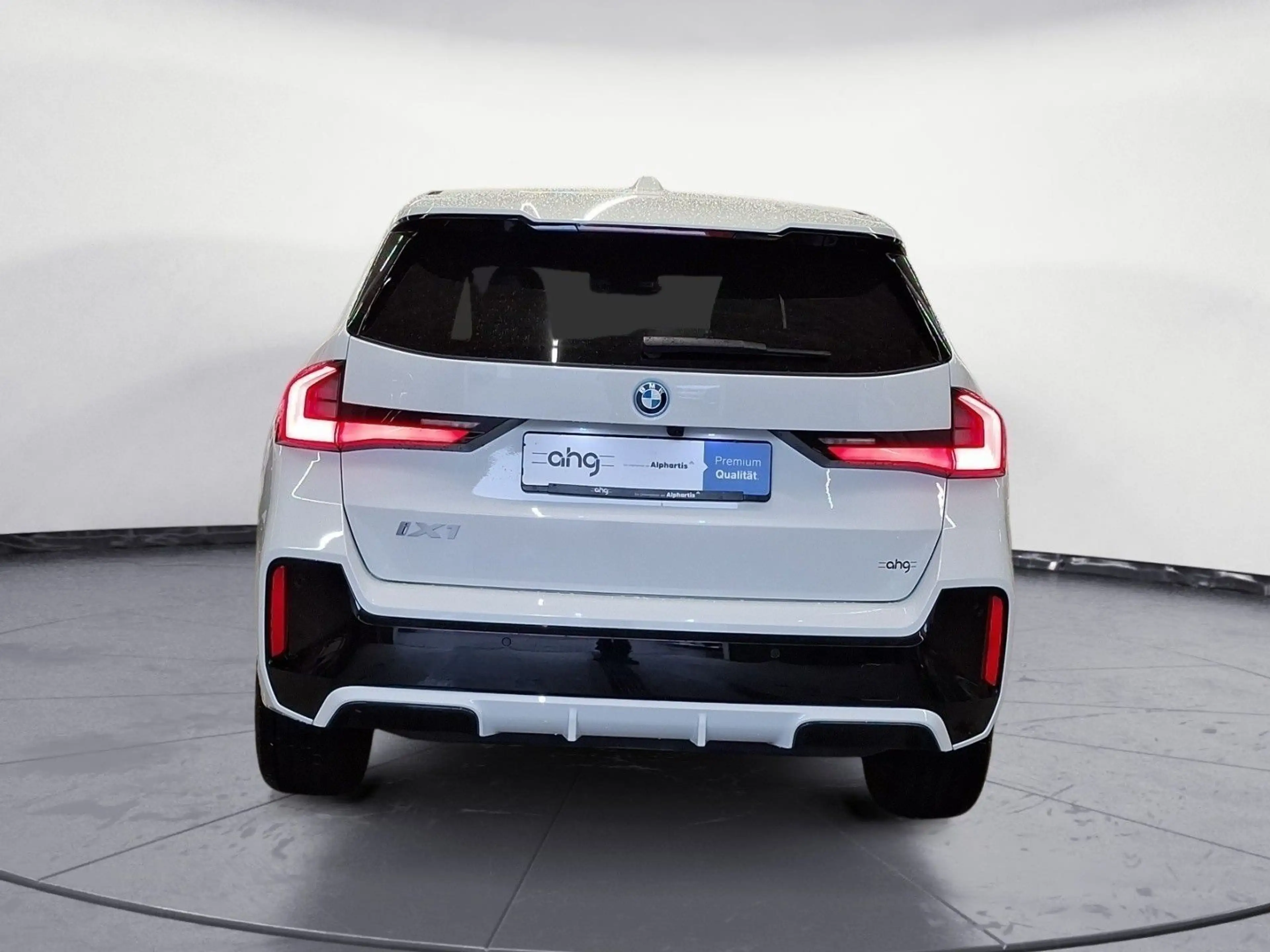 BMW iX1 xDrive30 M Sportpaket Head-Up Komfortzugang — photo 6