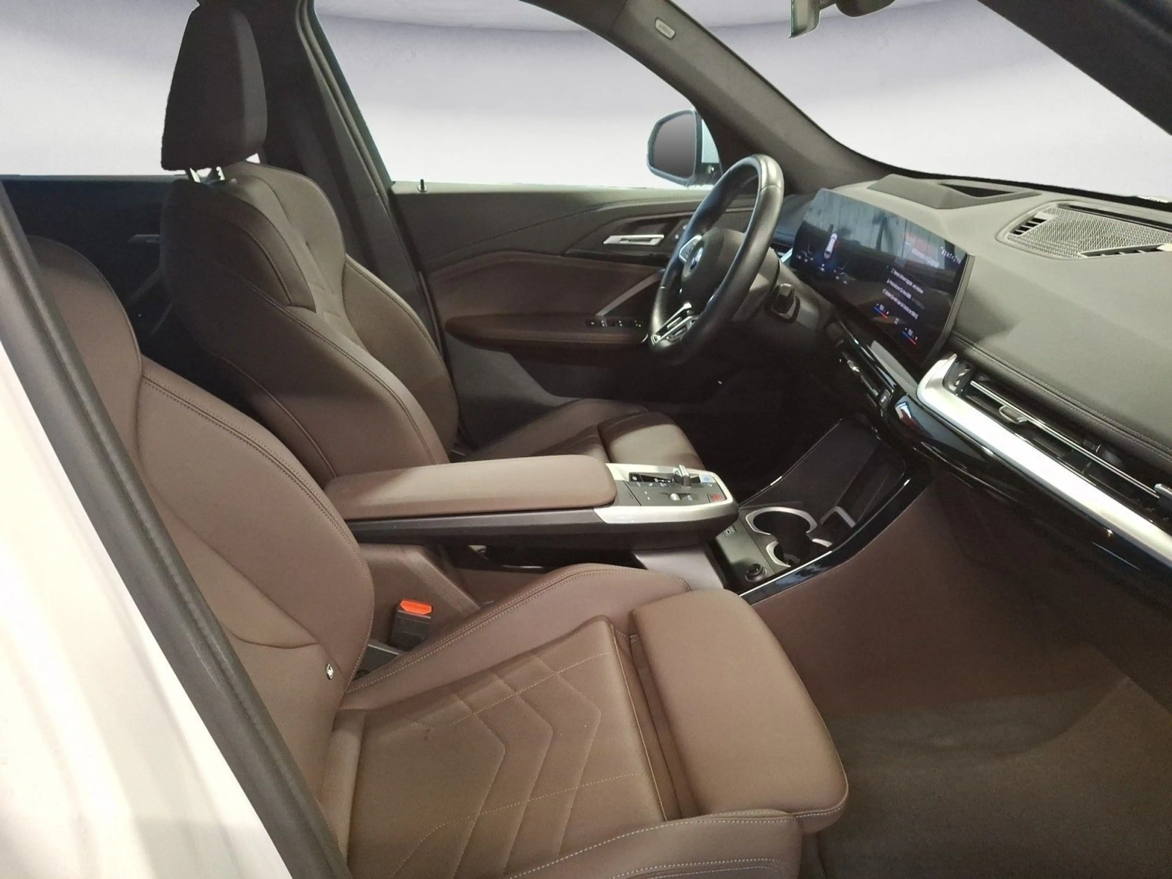 BMW iX1 xDrive30 M Sportpaket Head-Up Komfortzugang — photo 14