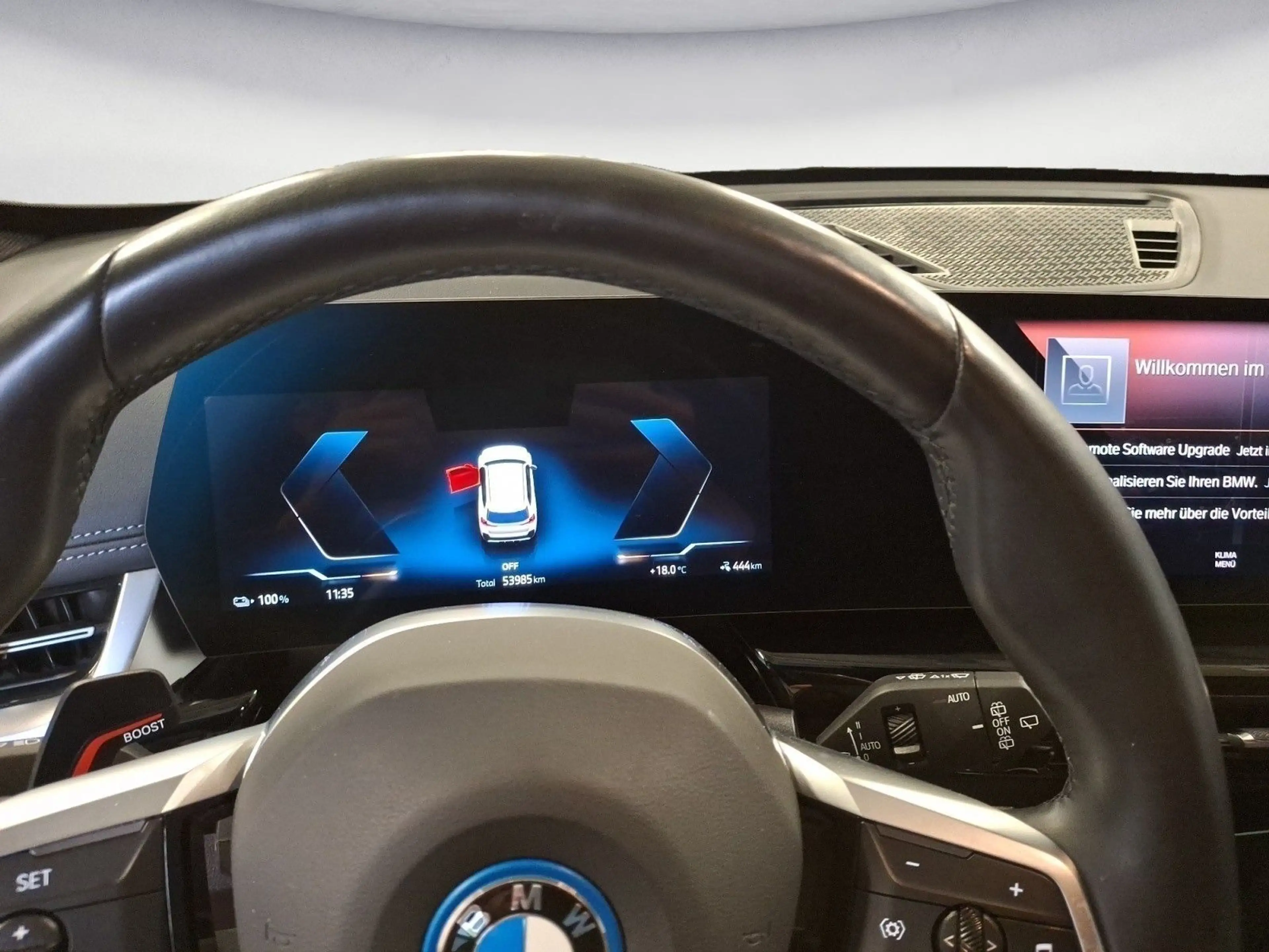 BMW iX1 xDrive30 M Sportpaket Head-Up Komfortzugang — photo 12