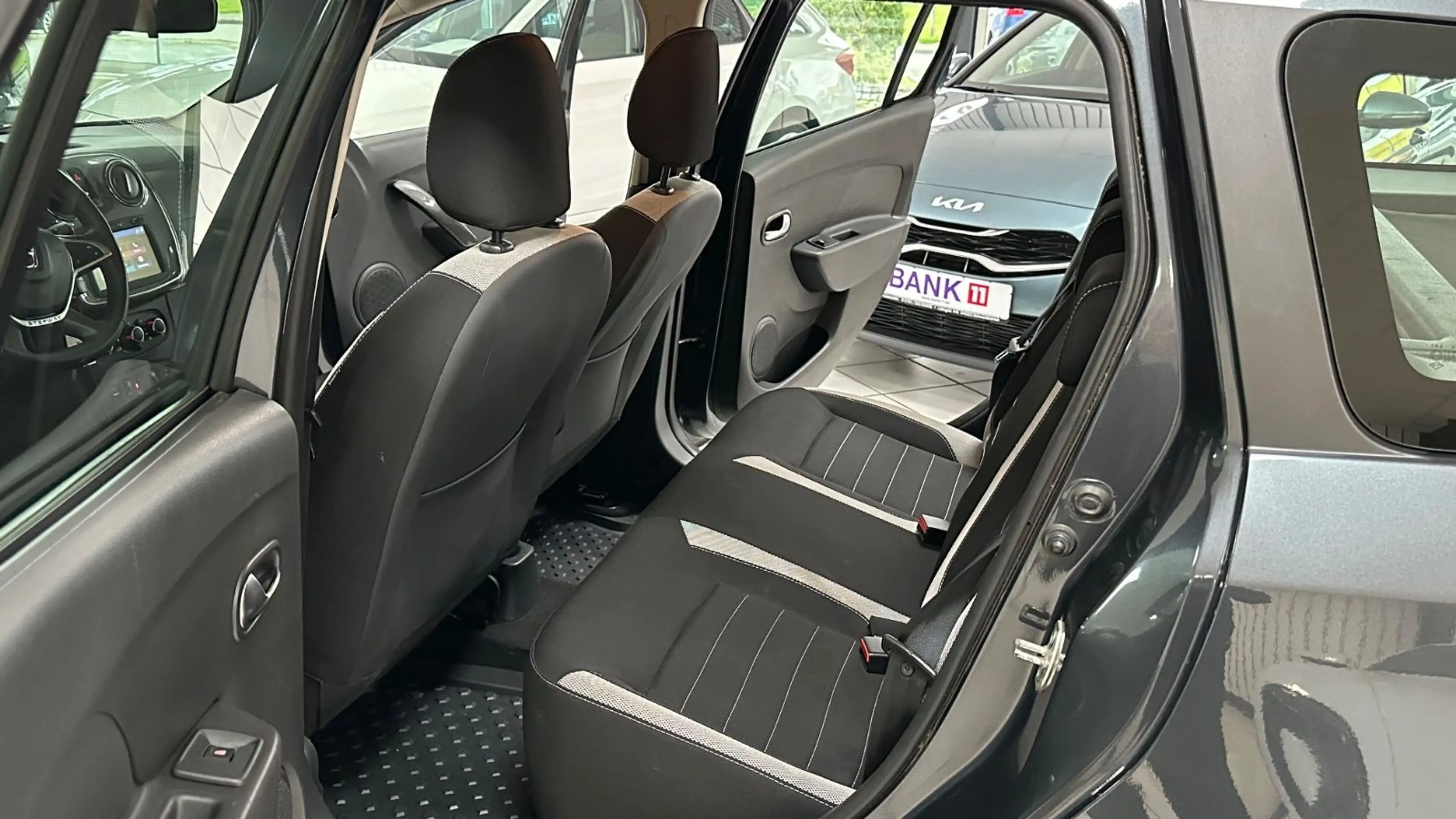 Dacia Logan MCV II Kombi Stepway TÜV&AU neu&Garantie — photo 12