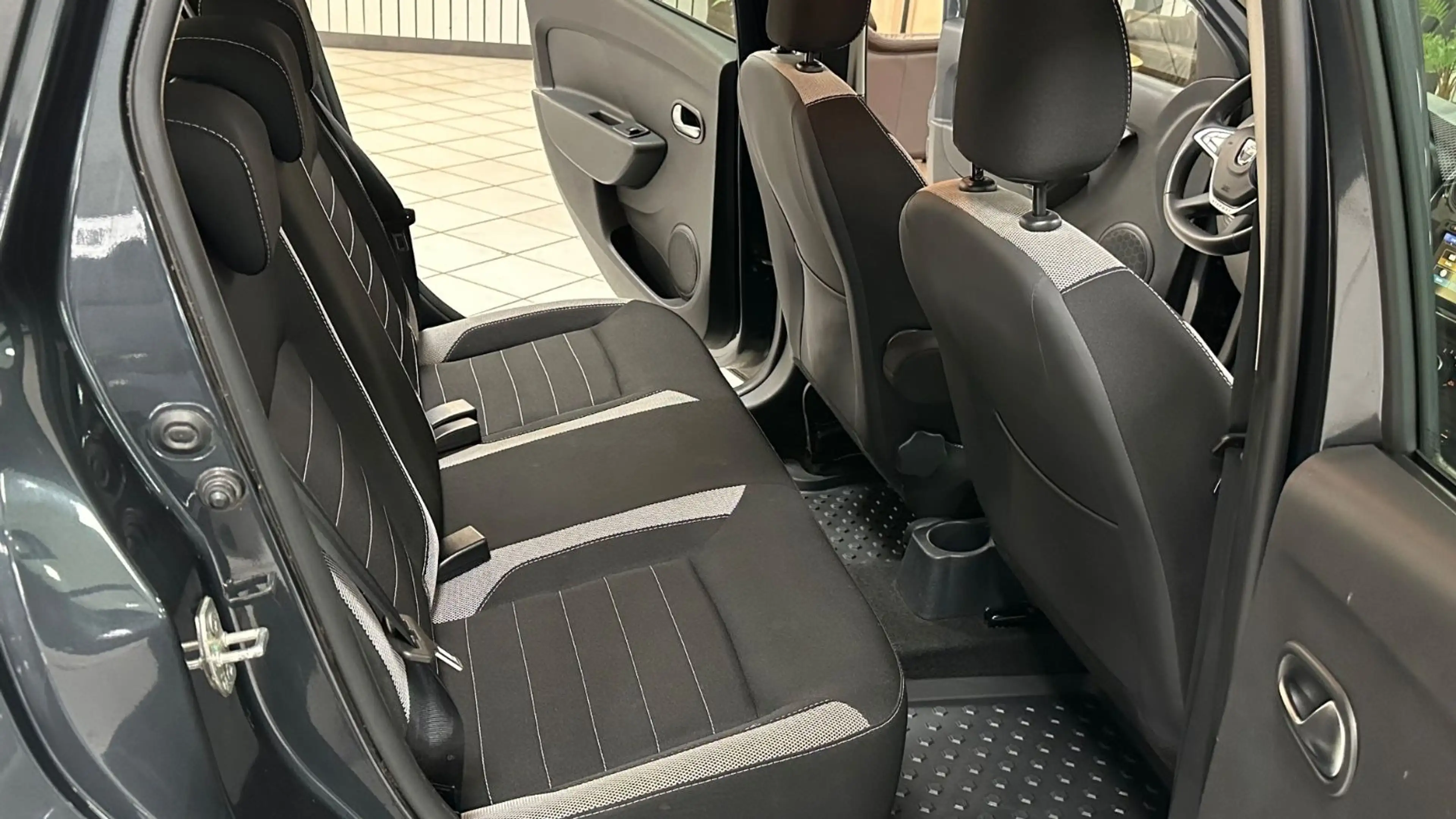 Dacia Logan MCV II Kombi Stepway TÜV&AU neu&Garantie — photo 13