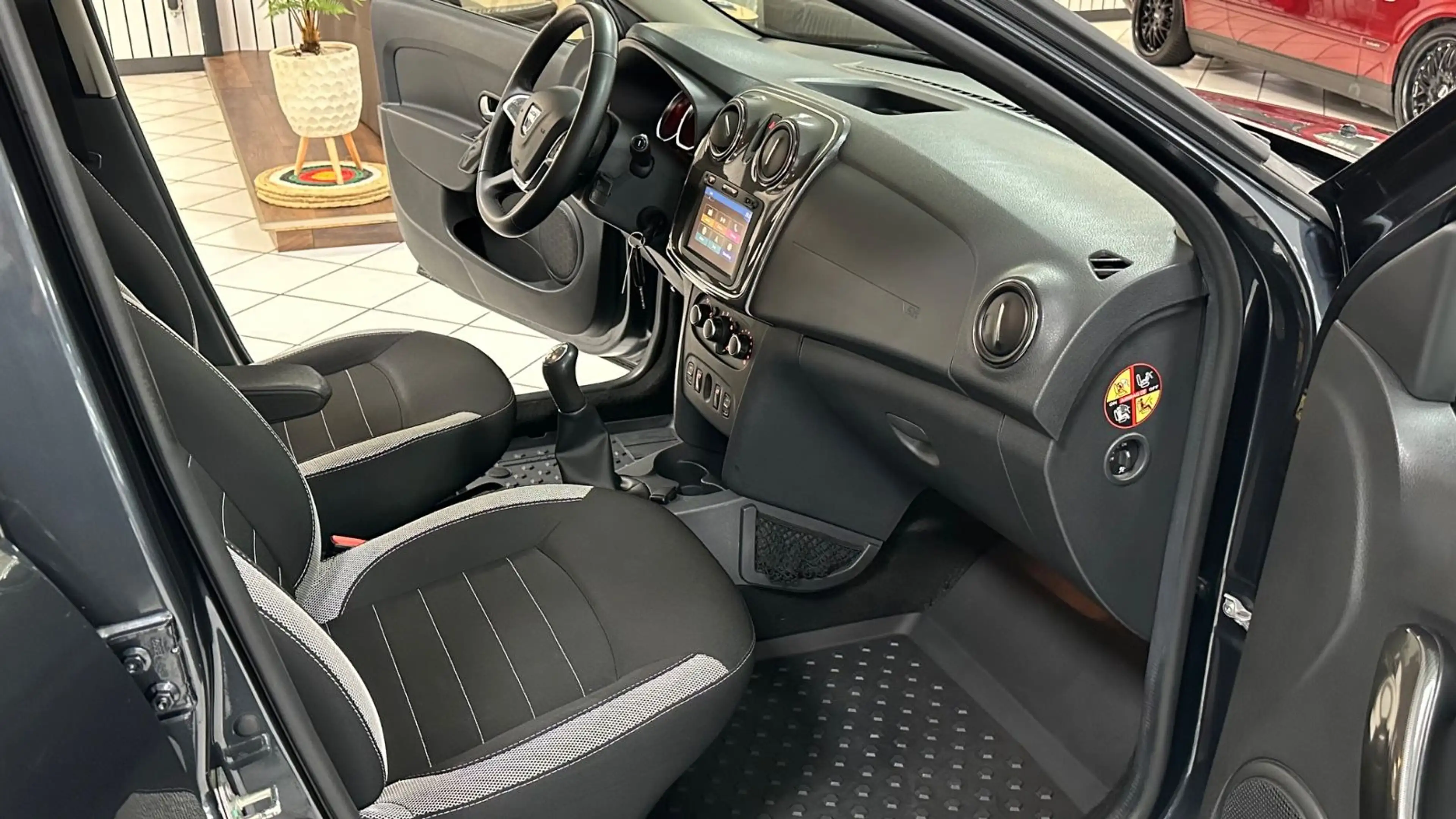 Dacia Logan MCV II Kombi Stepway TÜV&AU neu&Garantie — photo 14
