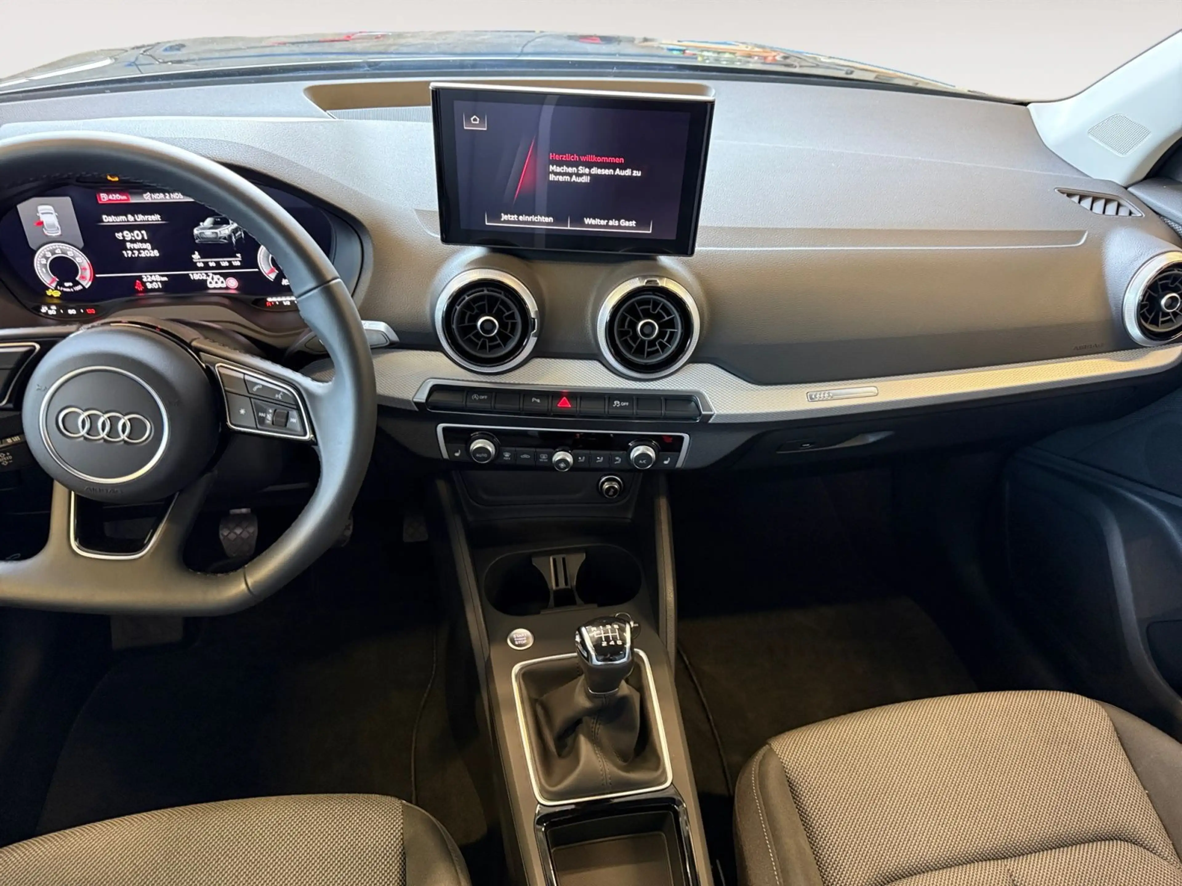 Audi Q2 30 TFSI advanced — photo 13