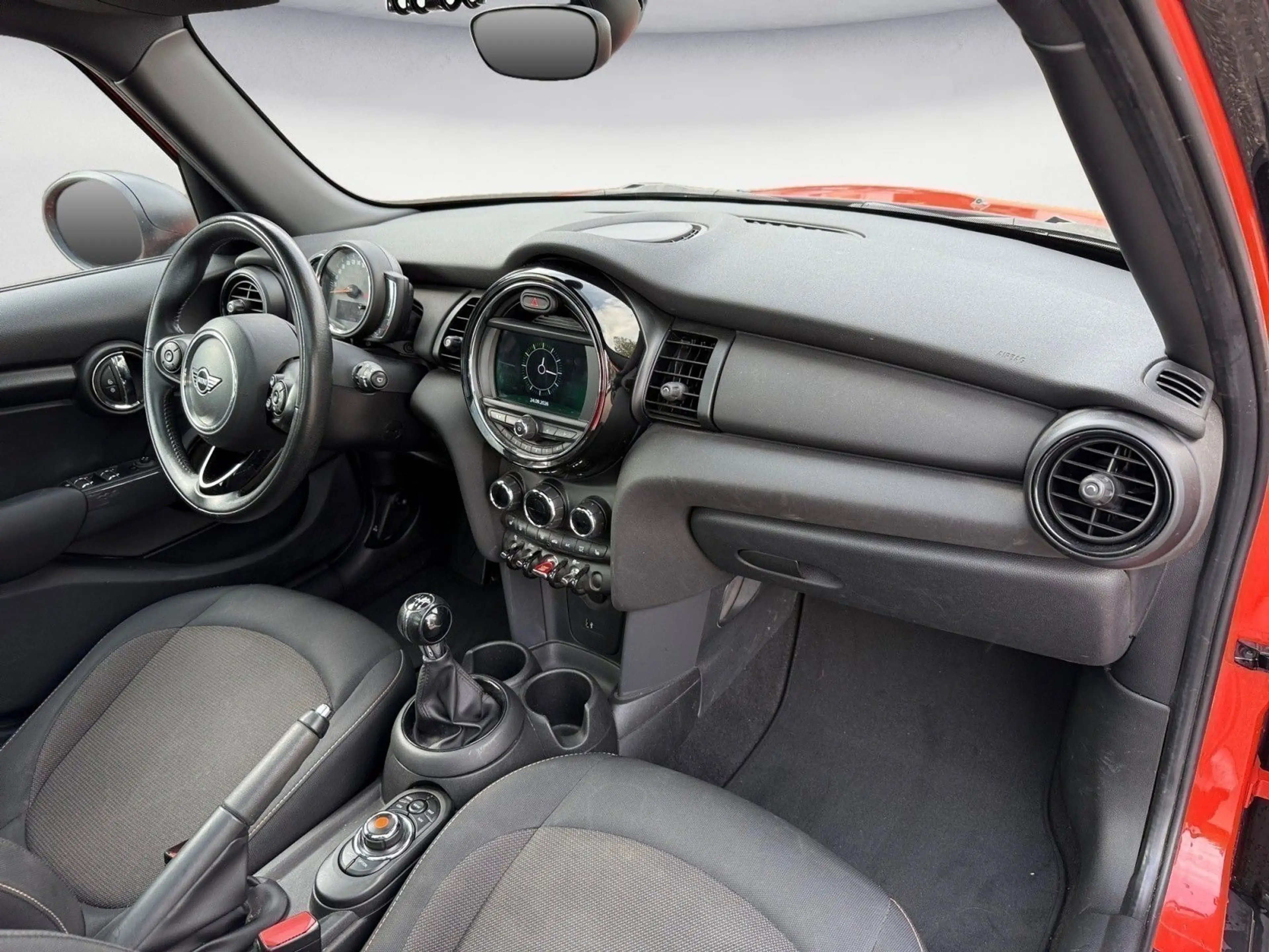MINI One One Blackyard Navi Klima PDC Panorama Sitzheizun — photo 14