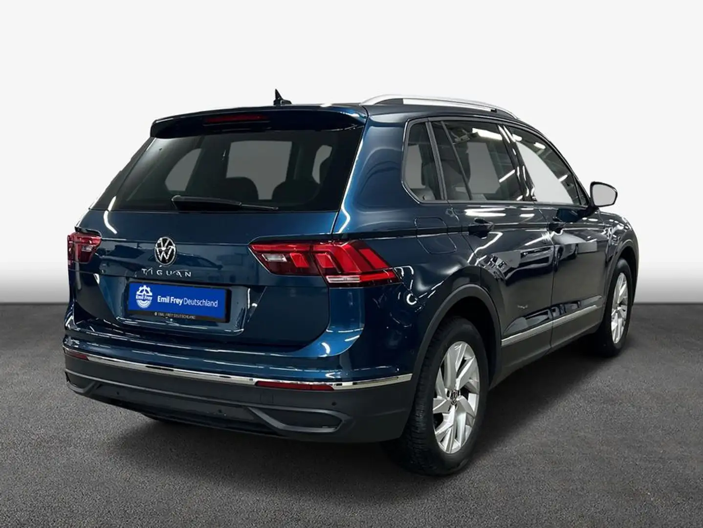 Volkswagen Tiguan 1.5 TSI ACTIVE AHK Navi Blauw - 2