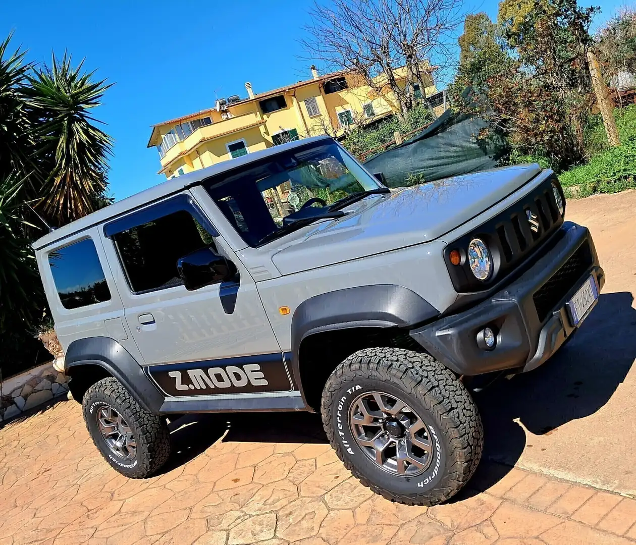 Suzuki Jimny 1.5 Top AUTOVETTURA 4 posti ZMode ALL GRIP Grijs - 1
